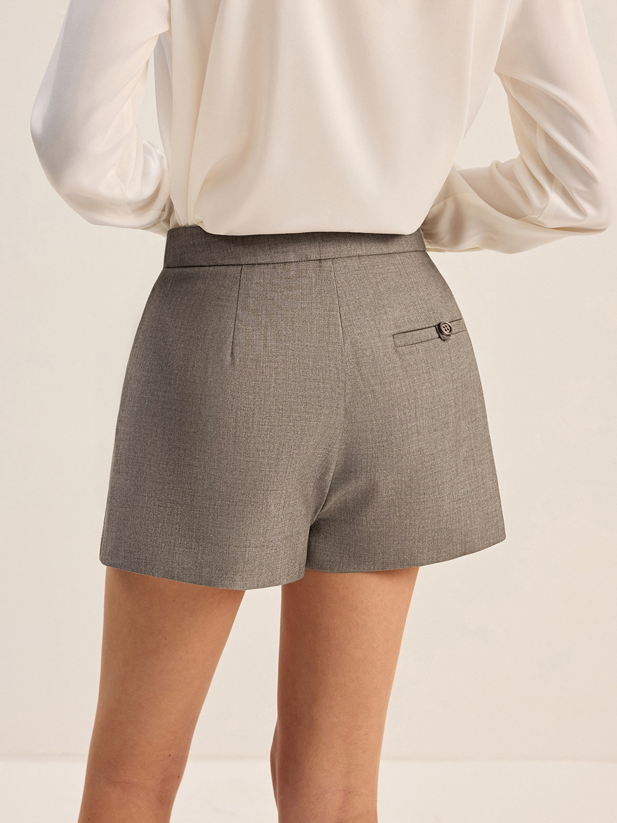 Cotton Blend Pleated Shorts-Chicvia