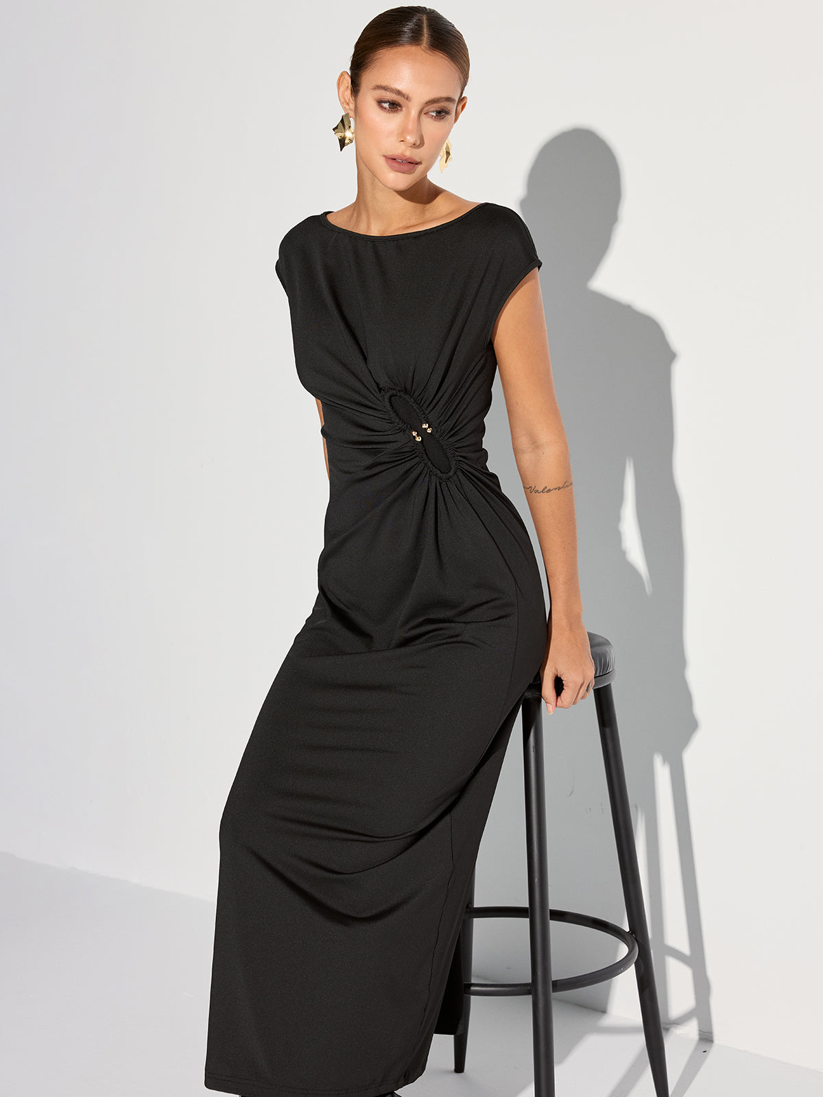 Cap Sleeve Ruched Backless Maxi Dress-Chicvia