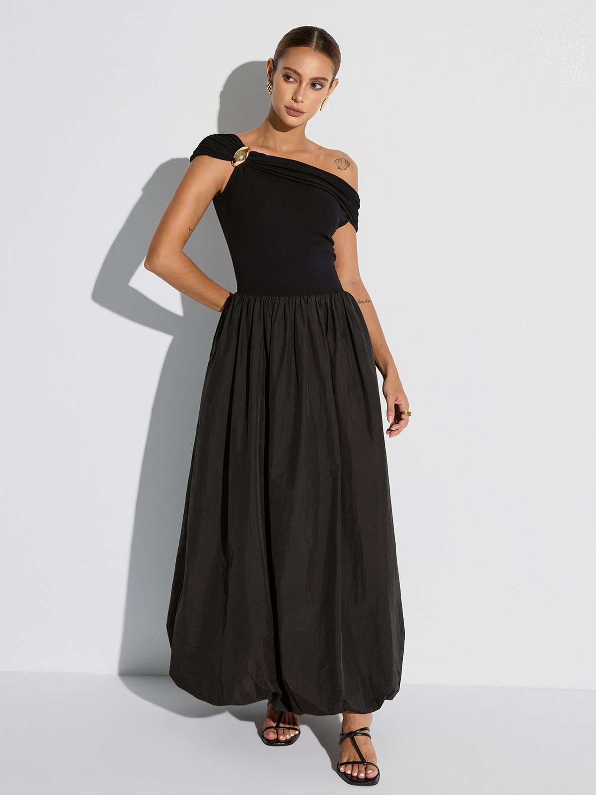 Off-Shoulder Pocket Maxi Dress-Chicvia