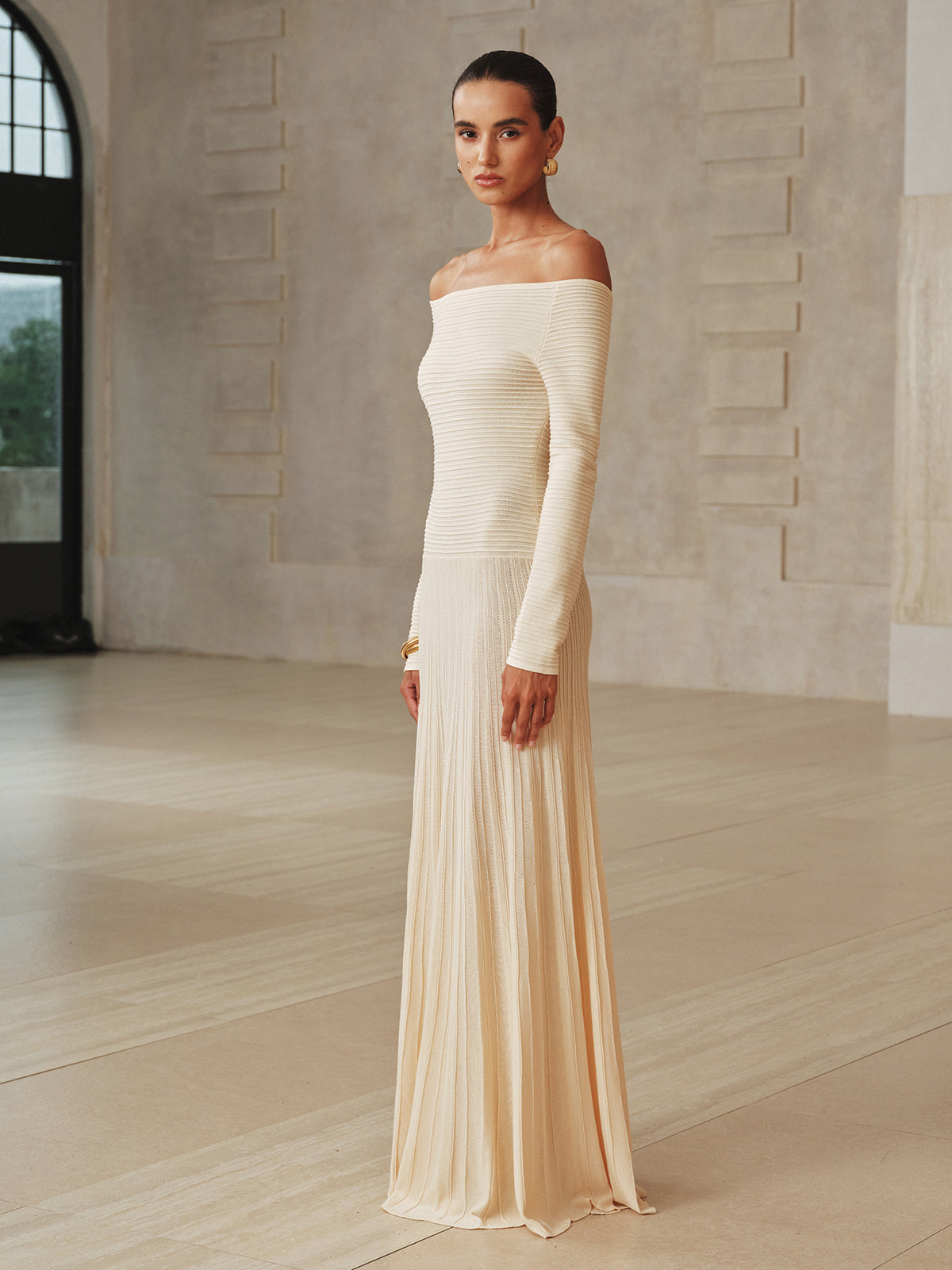 Off-Shoulder Textured Knit Maxi Dress-Chicvia