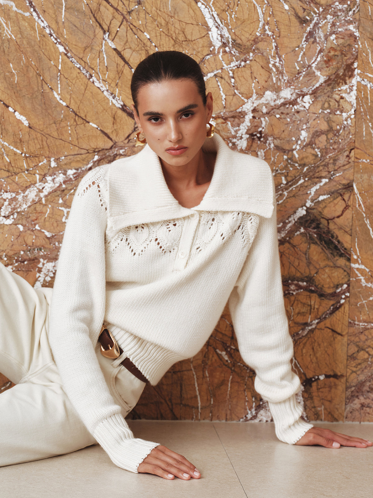 Eyelet Collared Knit Sweater-Chicvia