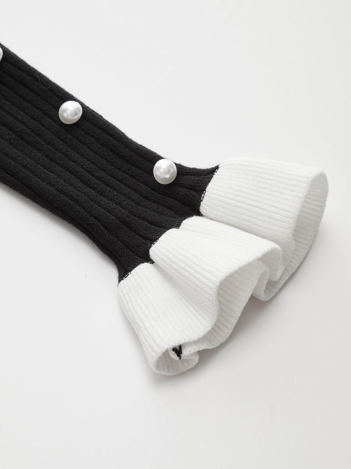 Contrast Ruffled Collar Knit Midi Dress-Chicvia