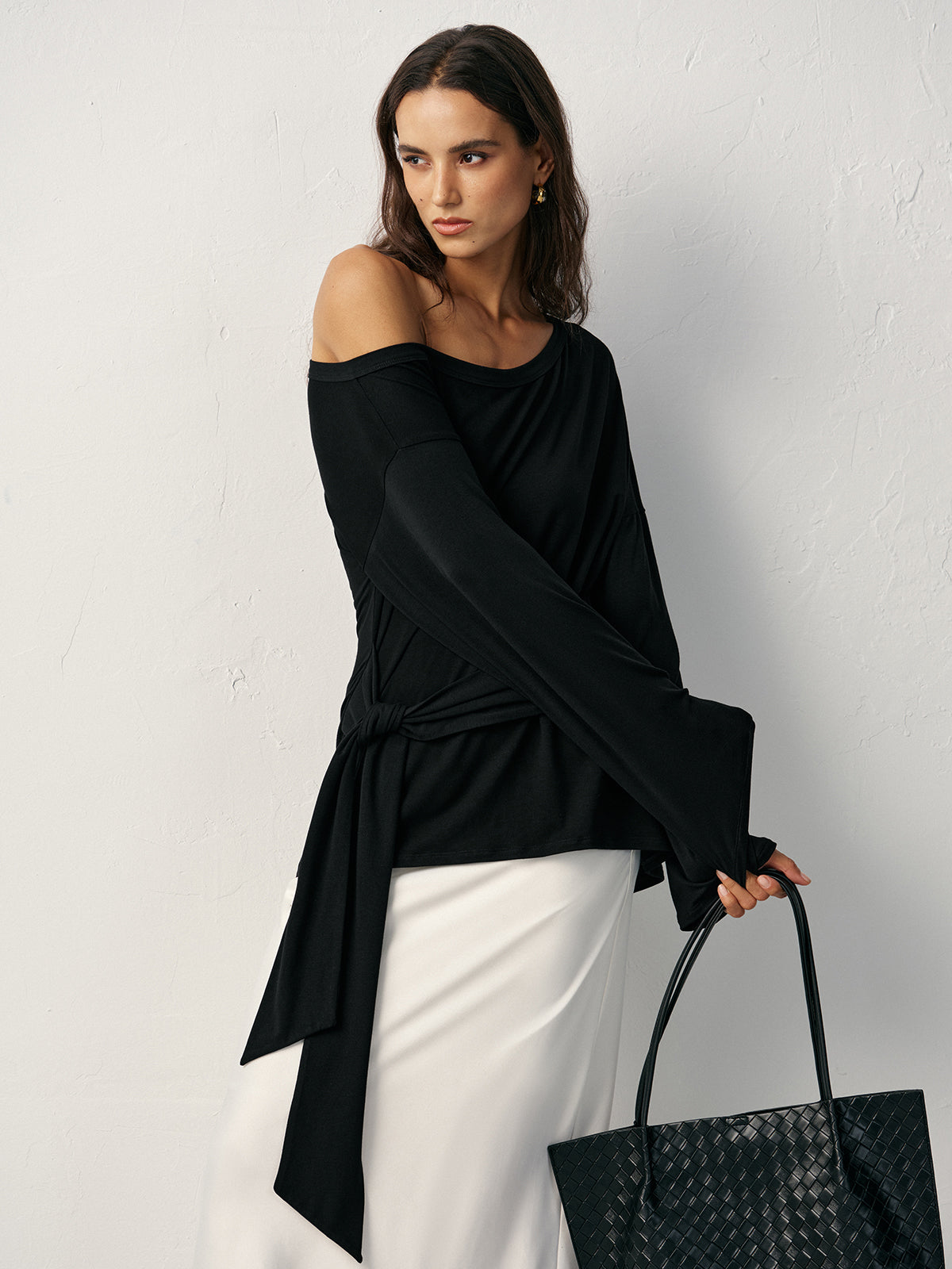 Off-Shoulder Long Sleeve T-Shirt-Chicvia
