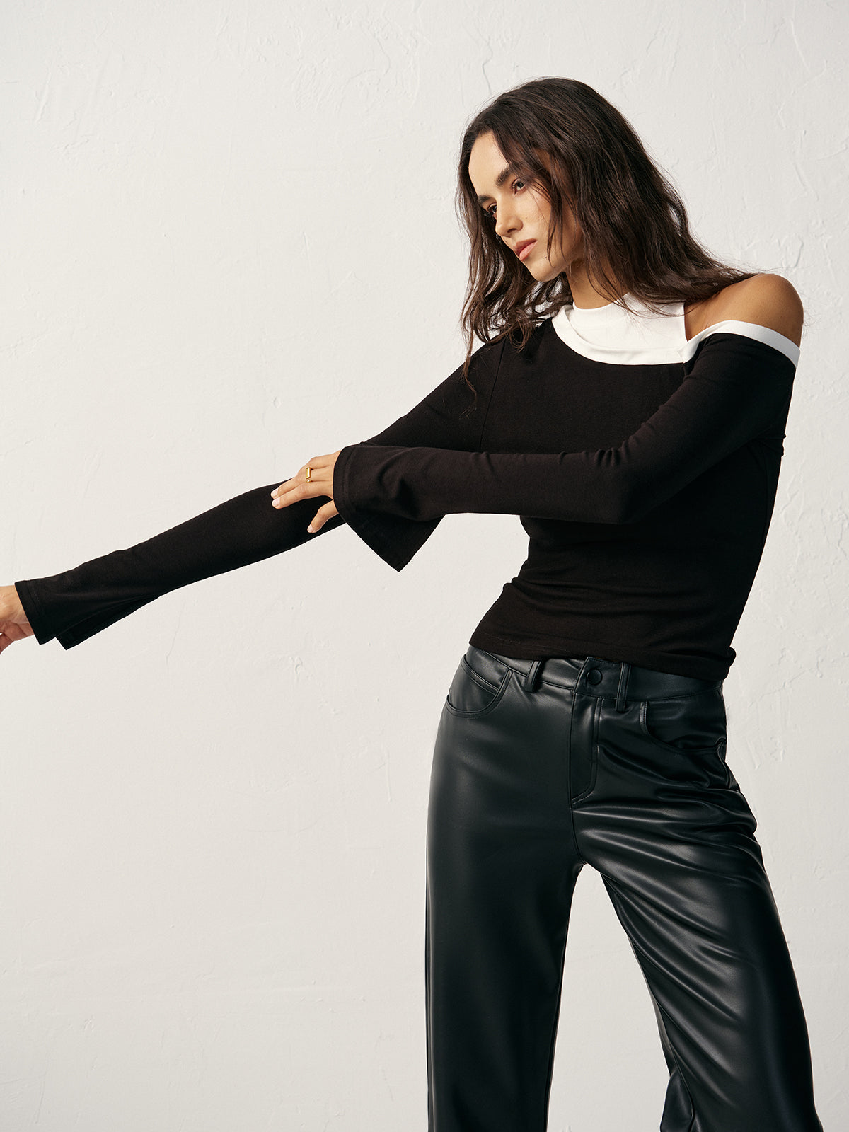 Color Block Asymmetric Cut-Out Long Sleeve T-Shirt-Chicvia