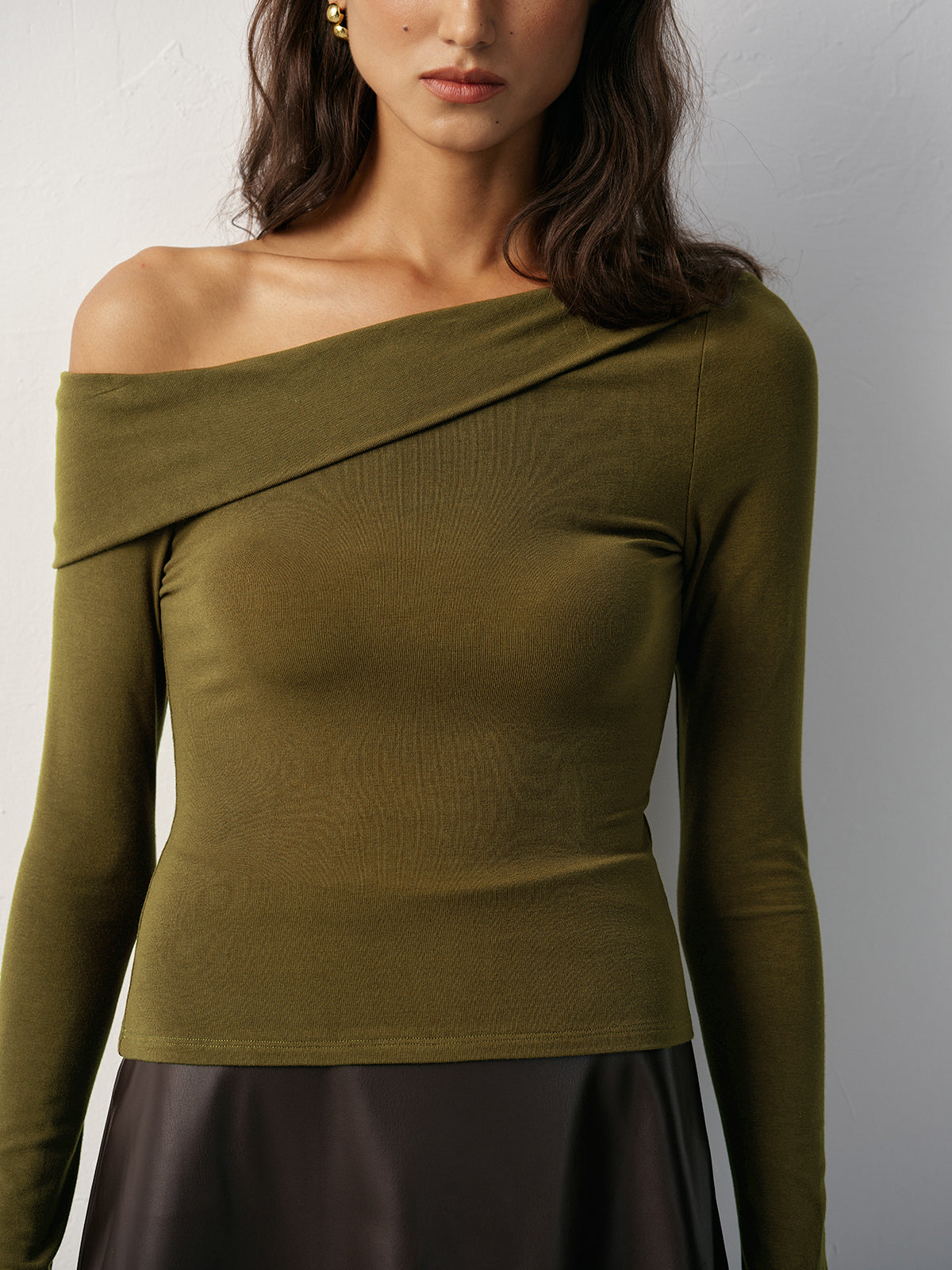 One-Shoulder Long Sleeve T-Shirt-Chicvia