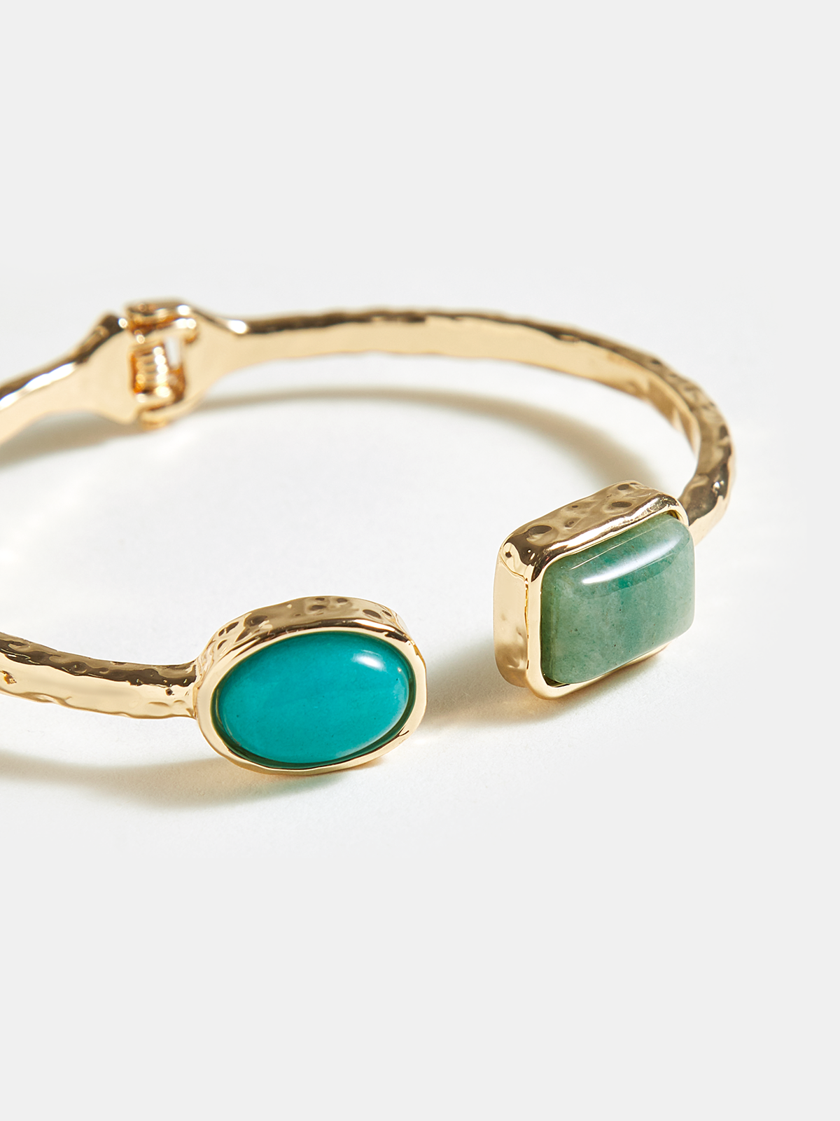 Hammered Turquoise Bracelet-Chicvia