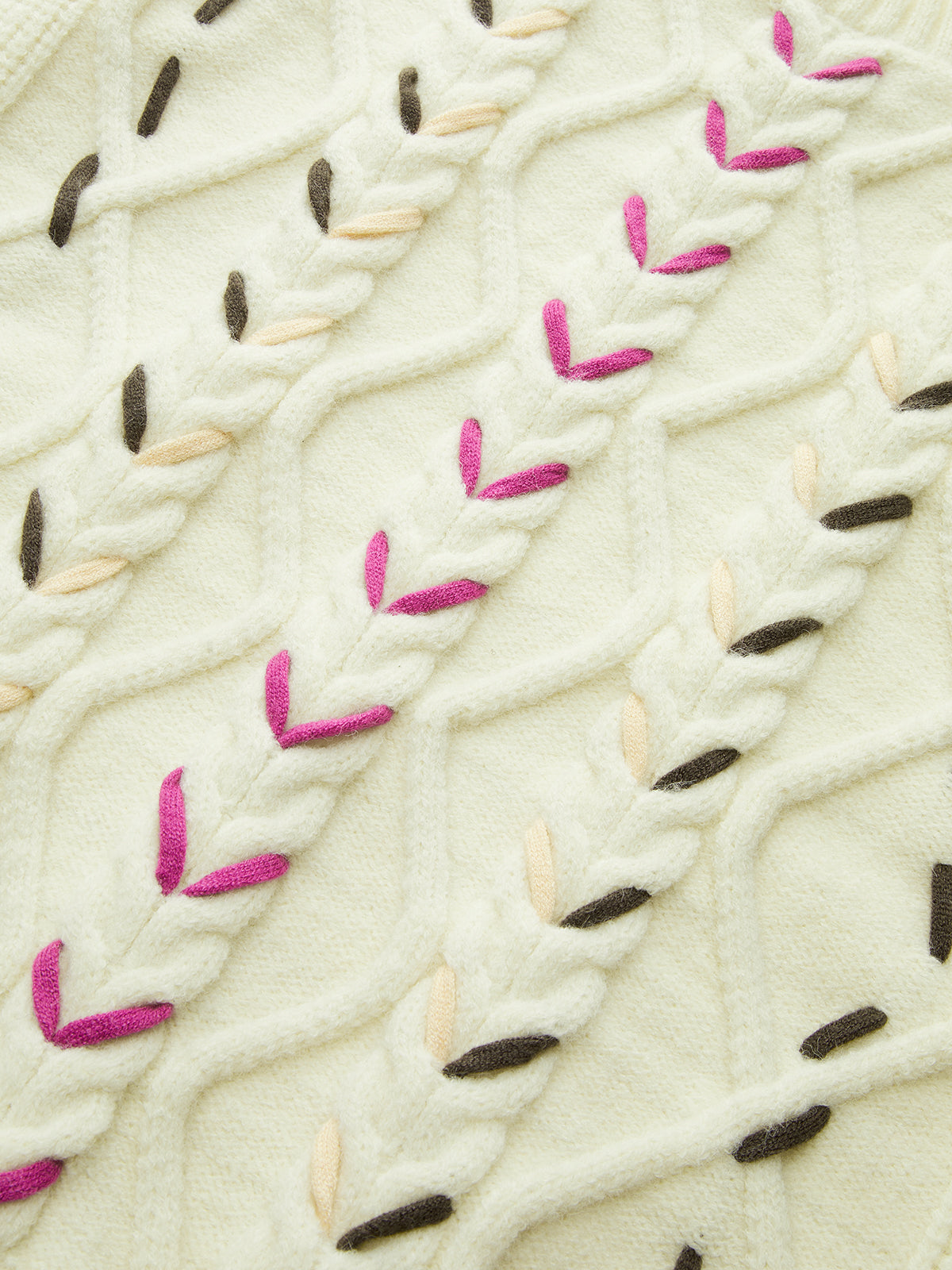 Cable Knit Contrast Stitched Sweater Vest-Chicvia