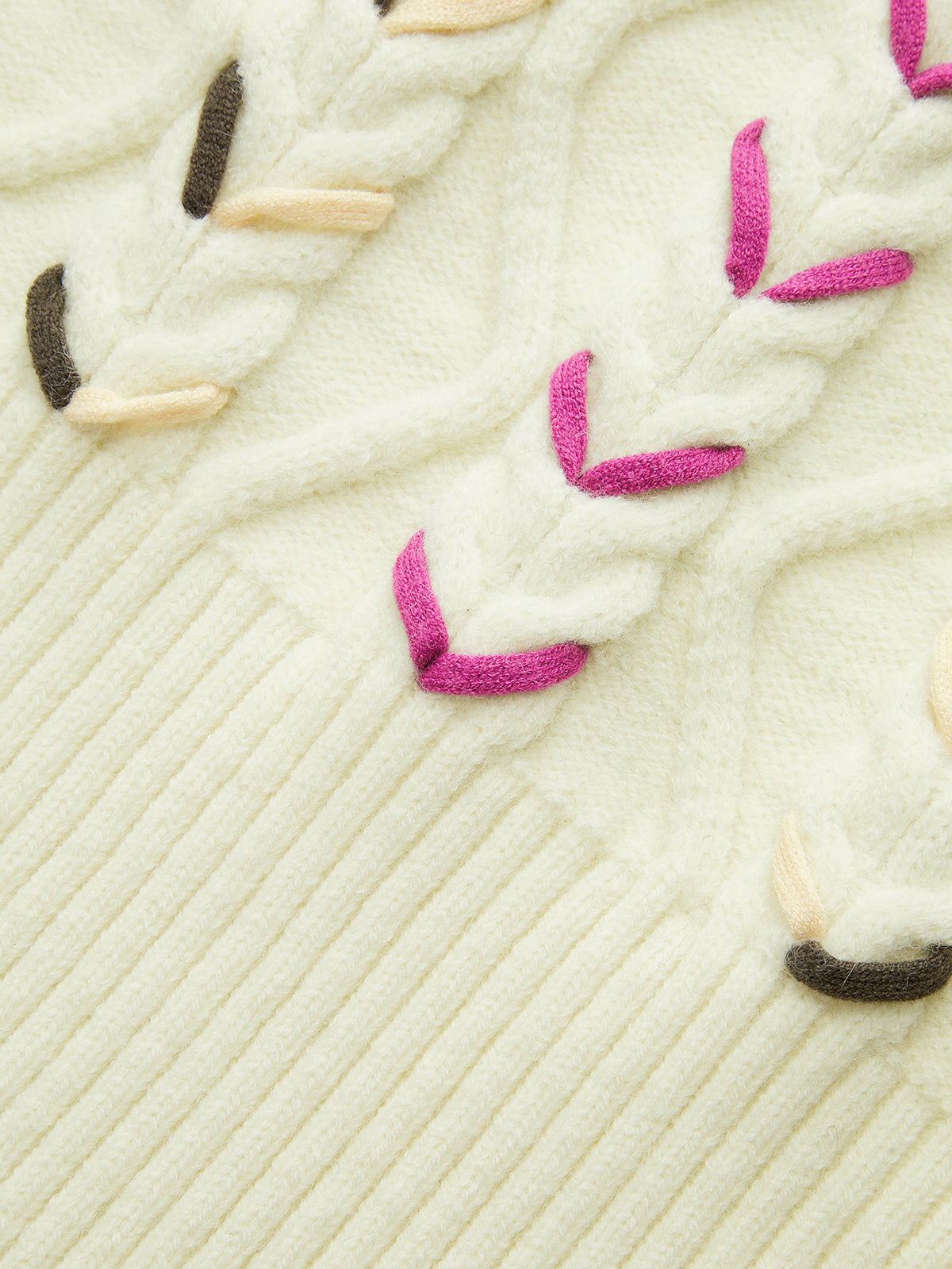 Cable Knit Contrast Stitched Sweater Vest-Chicvia