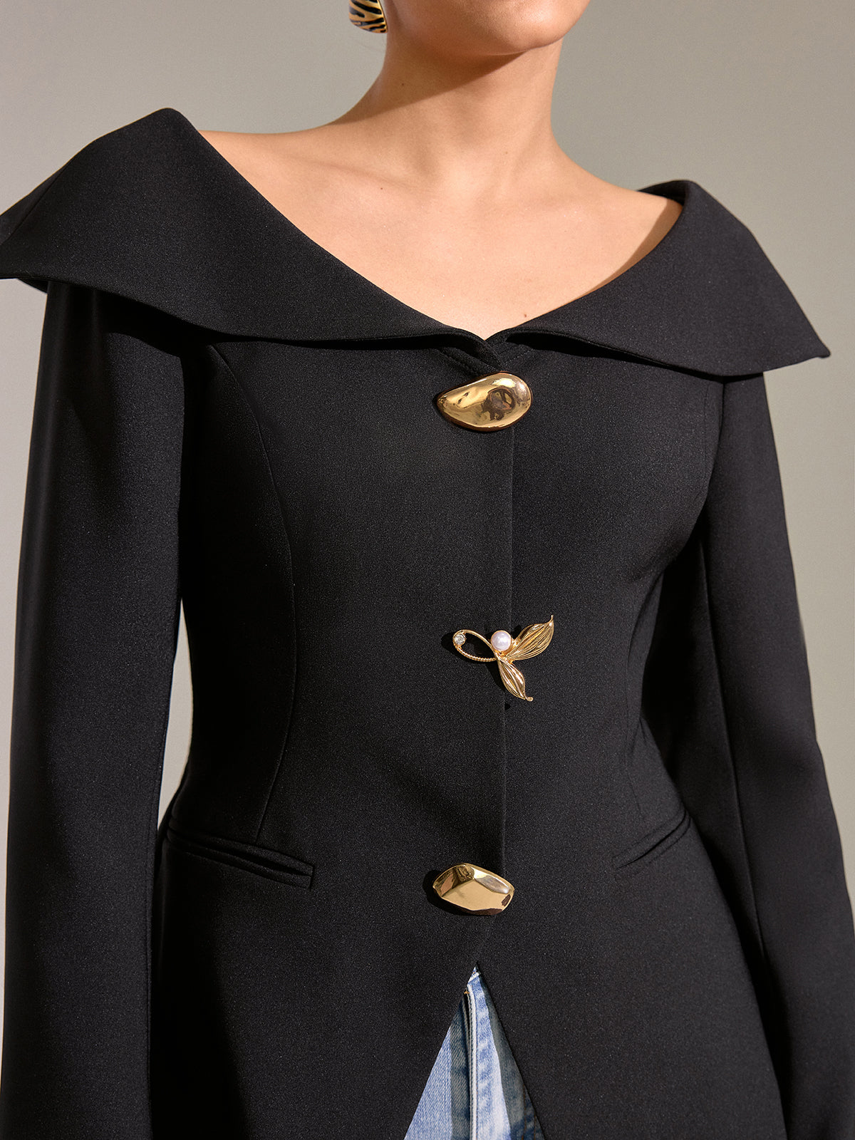 Large Lapel Off-Shoulder Blazer-Chicvia