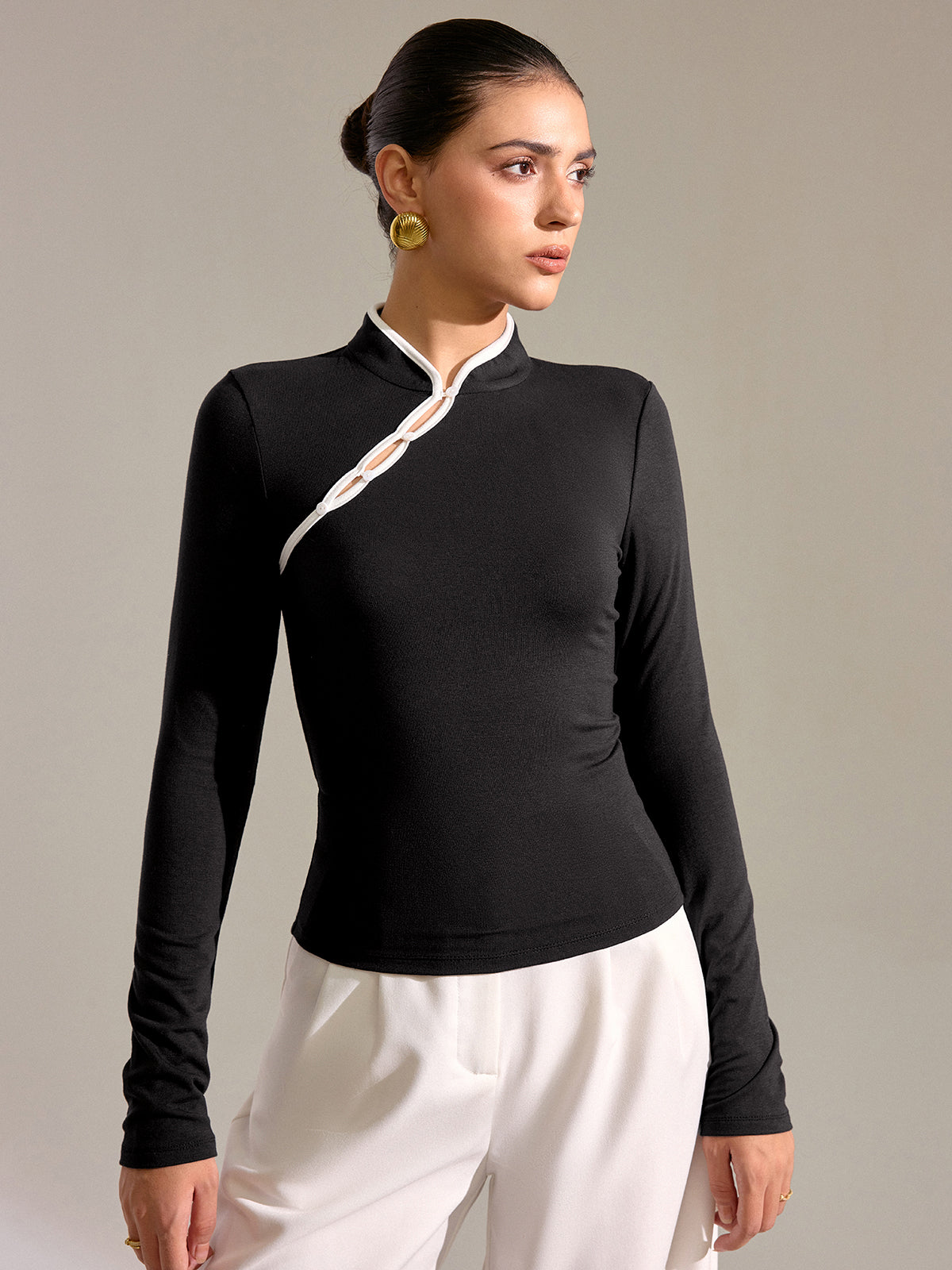 Contrast Trim Mandarin Collar Fitted T-Shirt-Chicvia