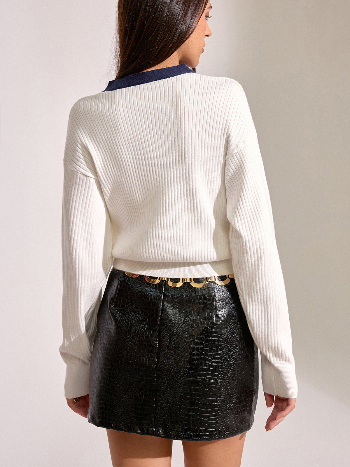 Contrast Trim Metal Button Cardigan-Chicvia