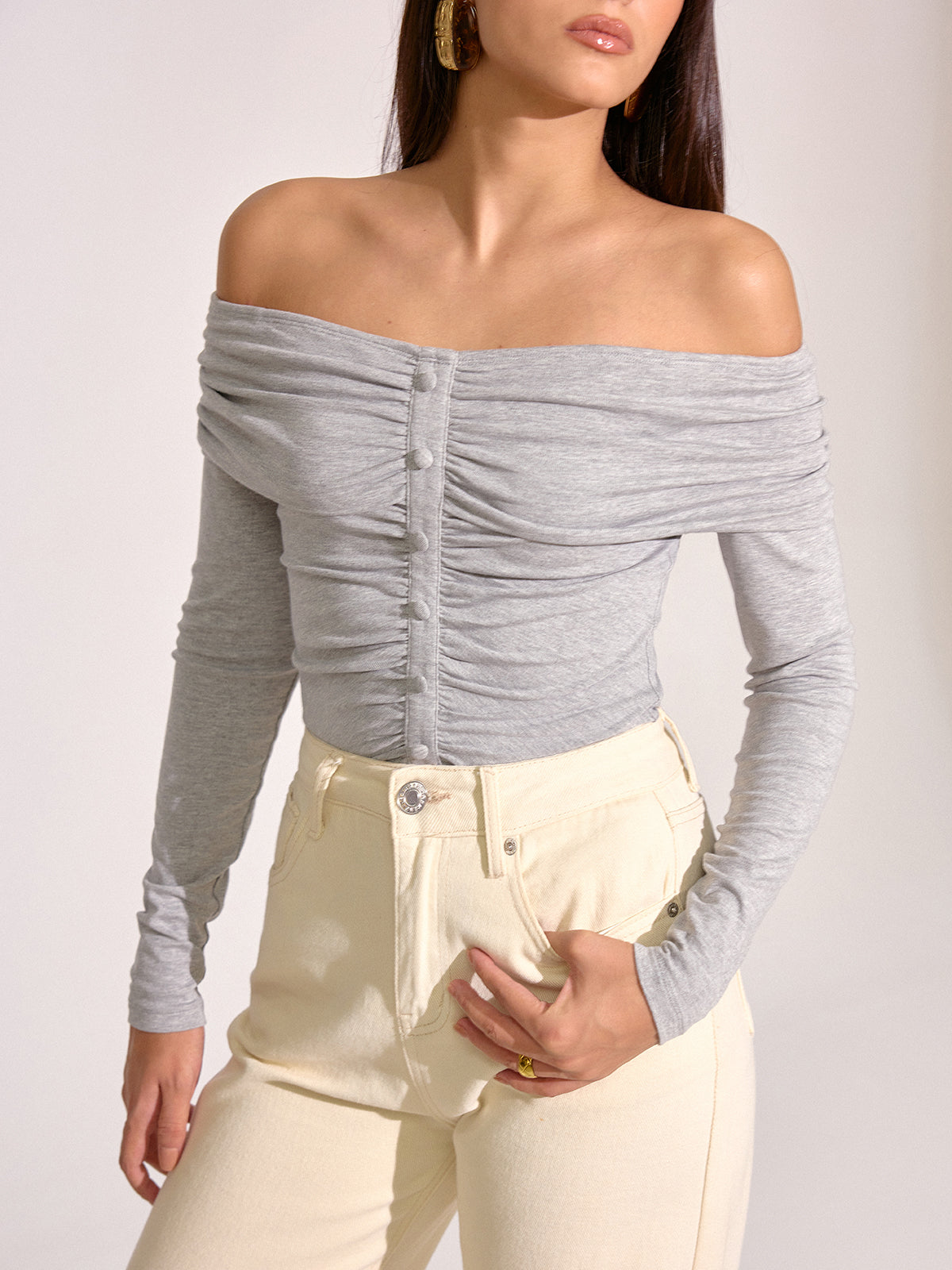 Off-Shoulder Ruched Long Sleeve T-Shirt-Chicvia
