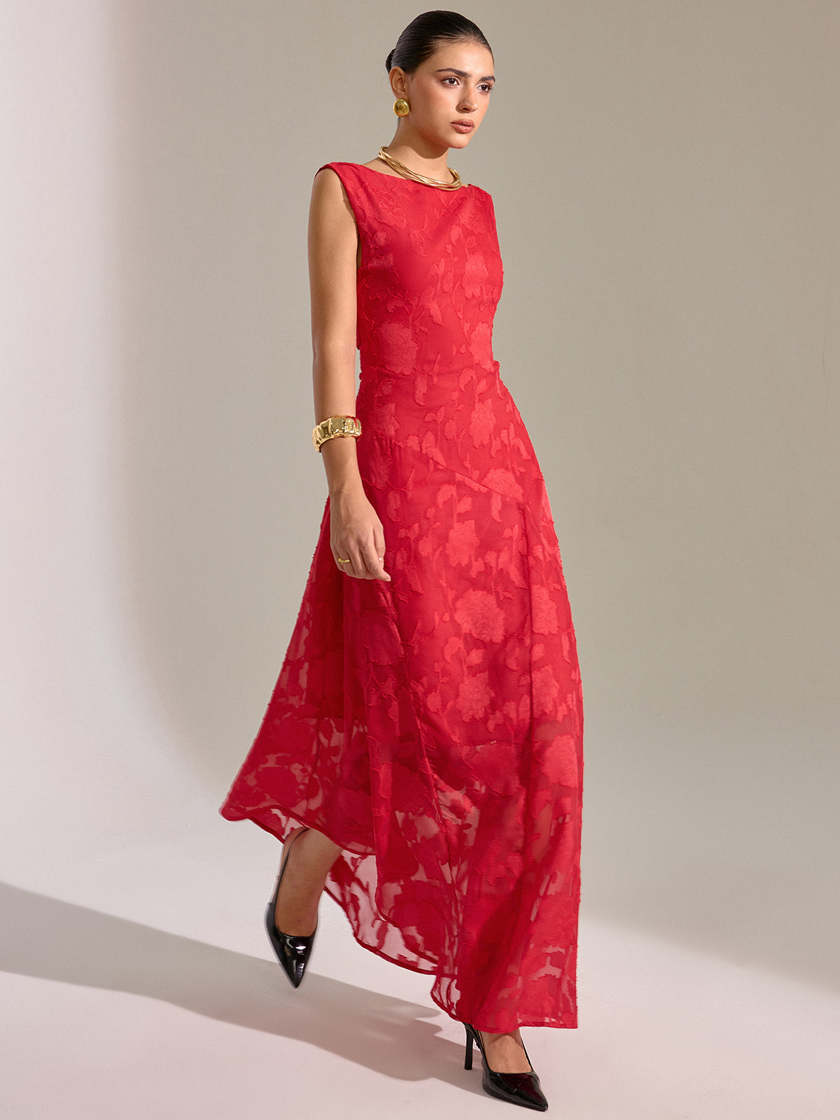 Floral Jacquard Sleeveless Maxi Dress-Chicvia