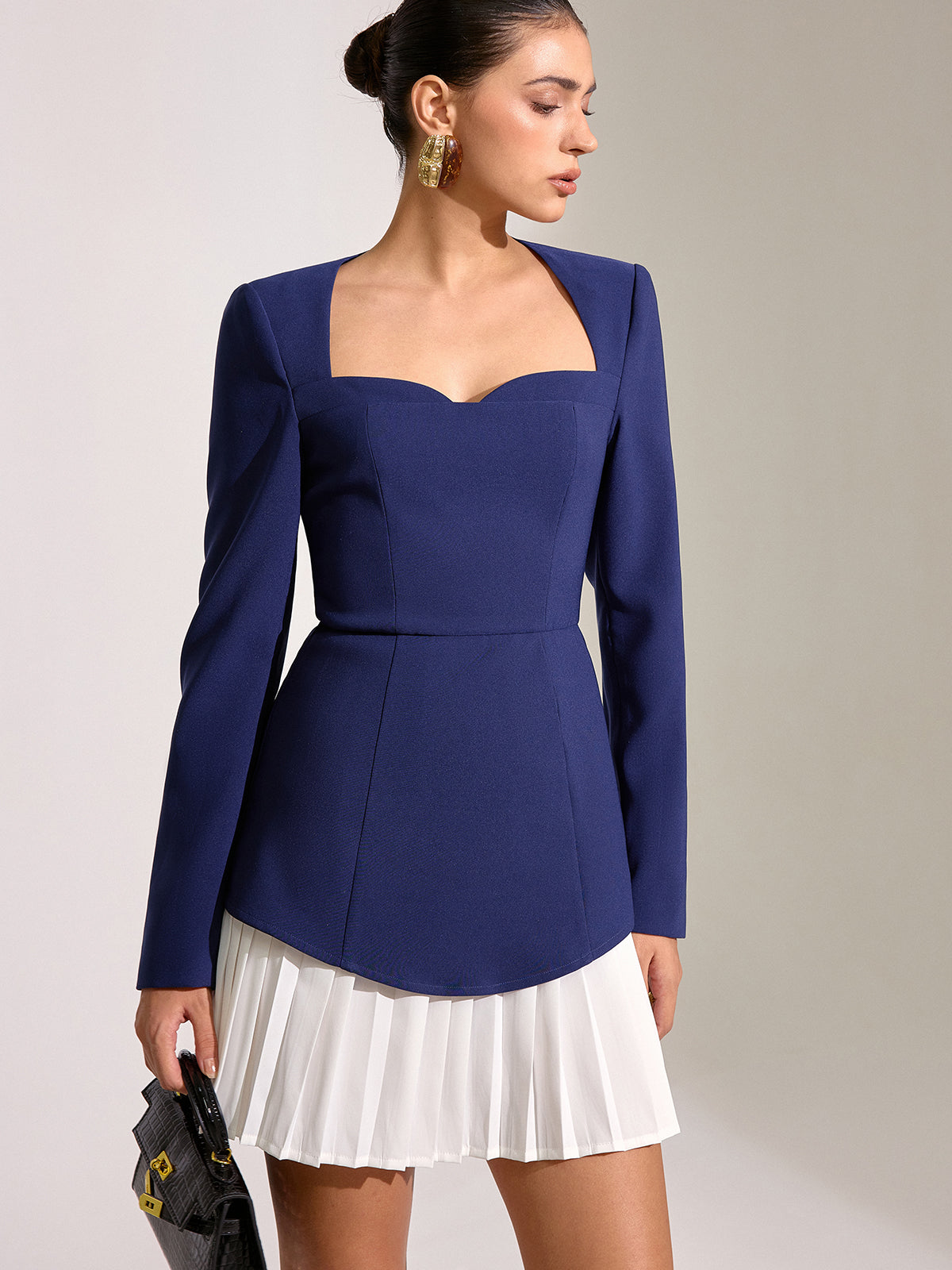 Contrast Pleated Hem Square Neck Mini Dress-Chicvia