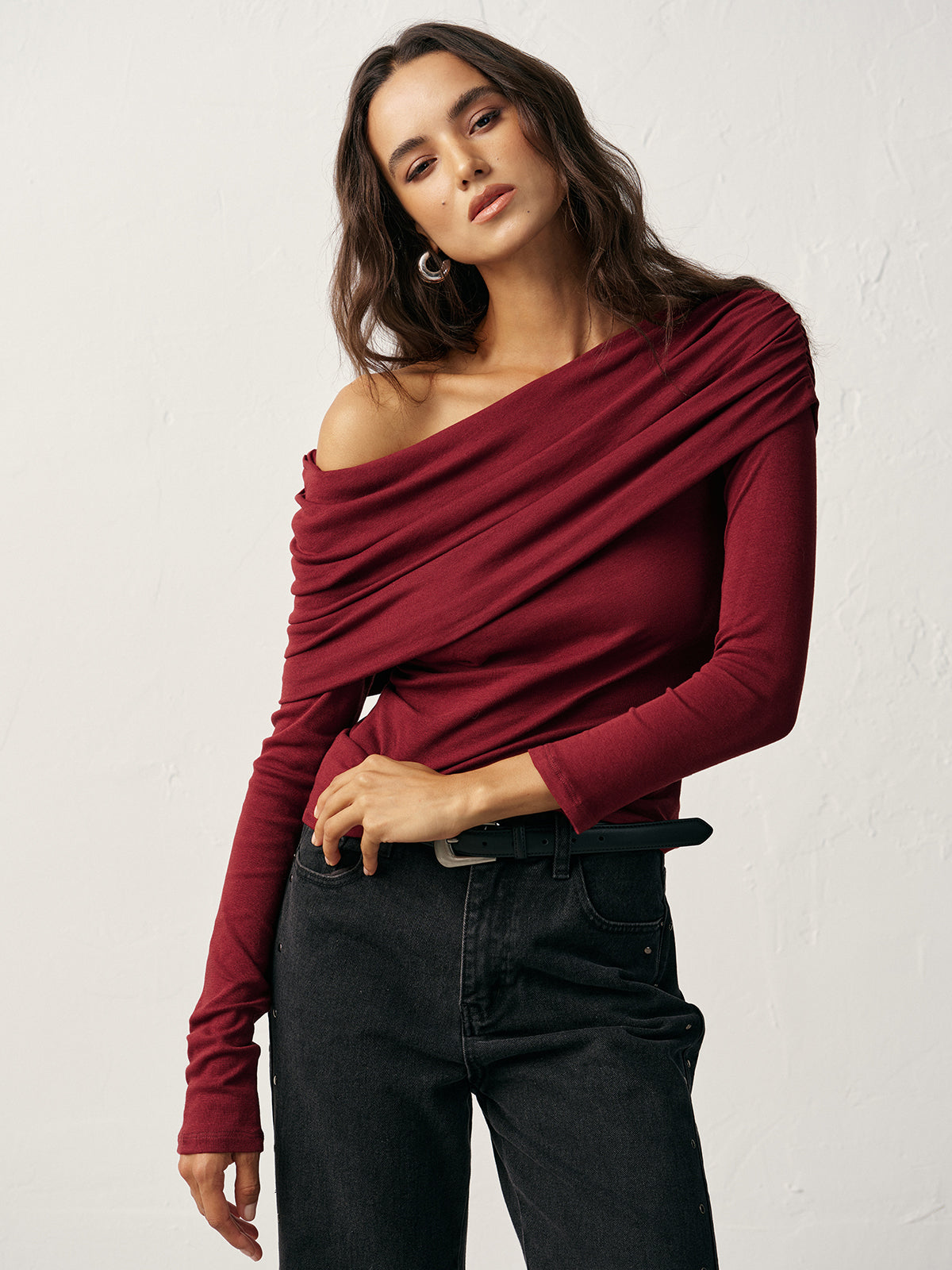 Off-Shoulder Ruched Wool Blend T-Shirt-Chicvia