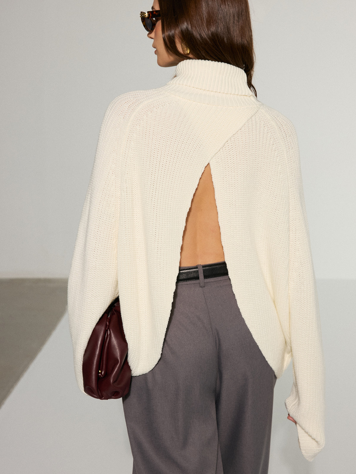 Oversized Backless Turtleneck Sweater-Chicvia