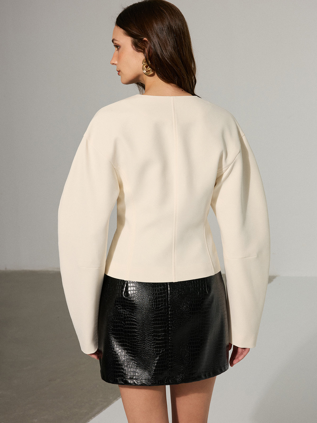 Drop-Shoulder V-Neck Blazer-Chicvia