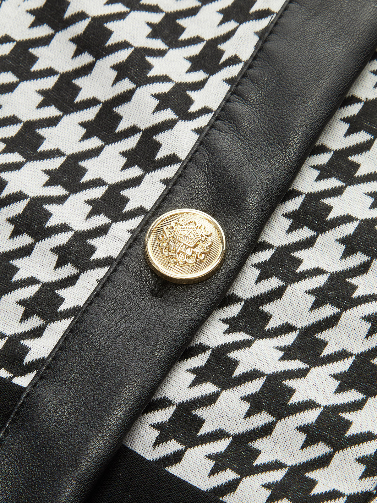 Houndstooth Paneled Cropped Knit Blouse-Chicvia