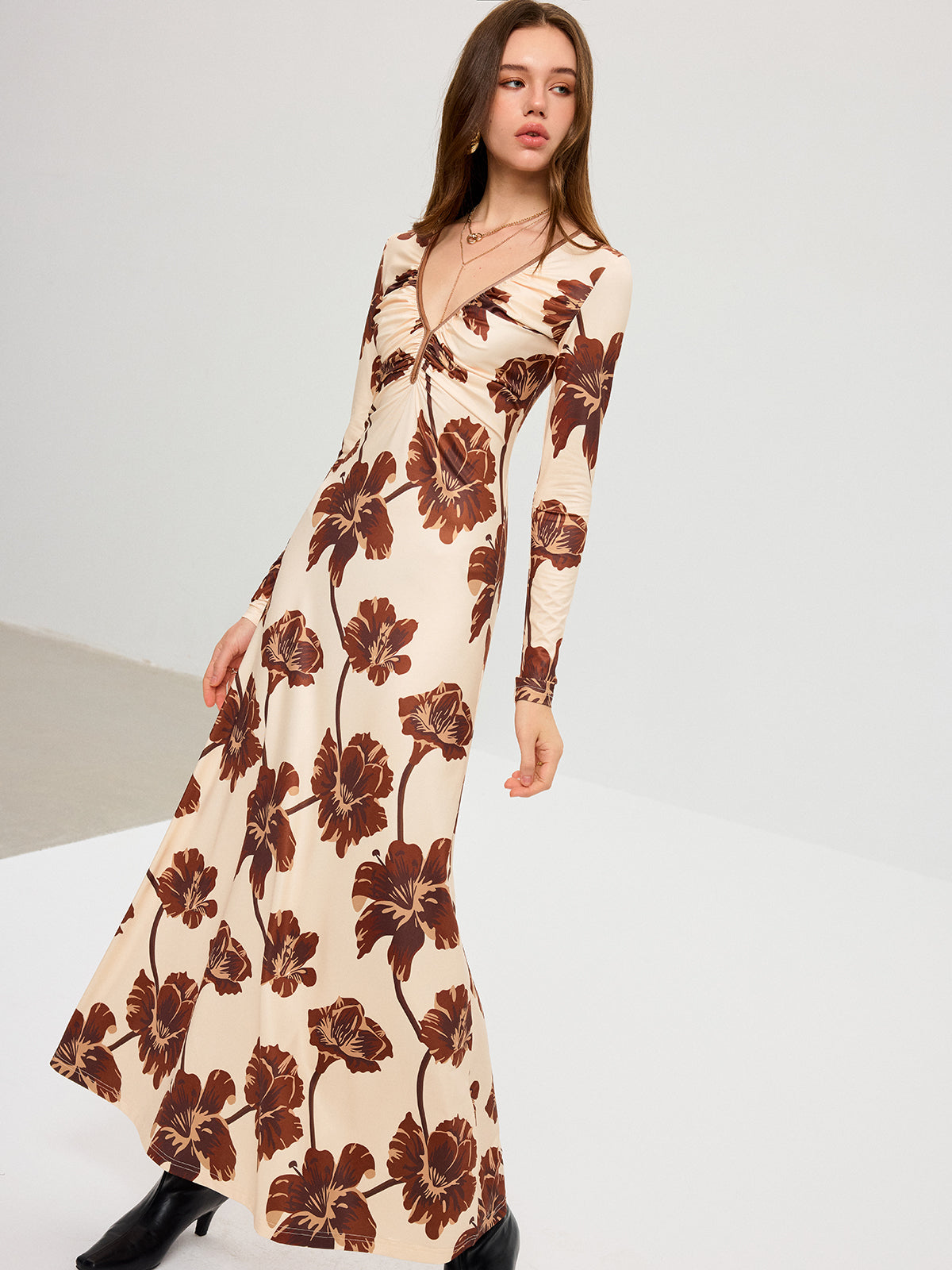 Floral Print V-Neck Maxi Dress-Chicvia