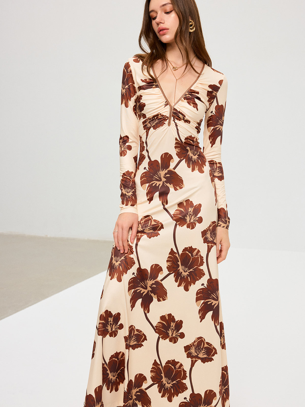 Floral Print V-Neck Maxi Dress-Chicvia