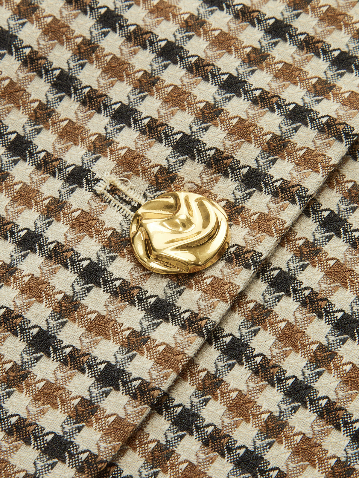 Metal Button Checked Blazer-Chicvia