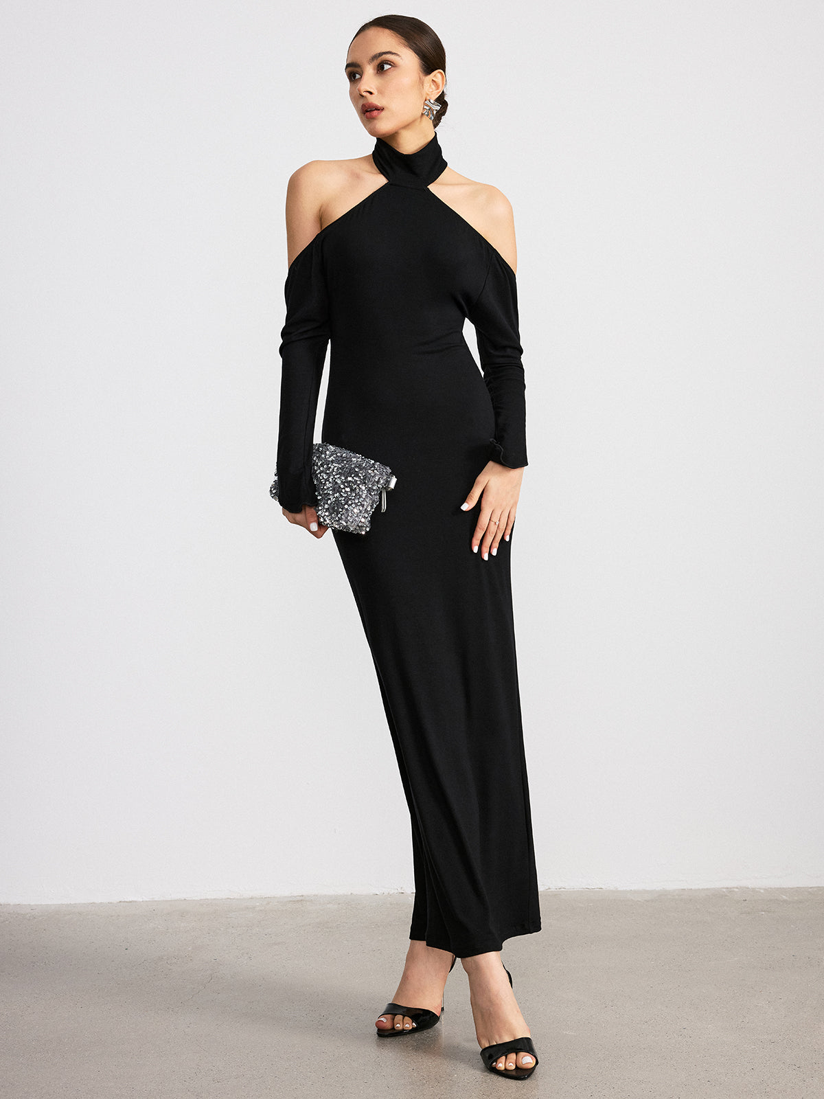 Halter Neck Backless Long Sleeve Knit Maxi Dress-Chicvia