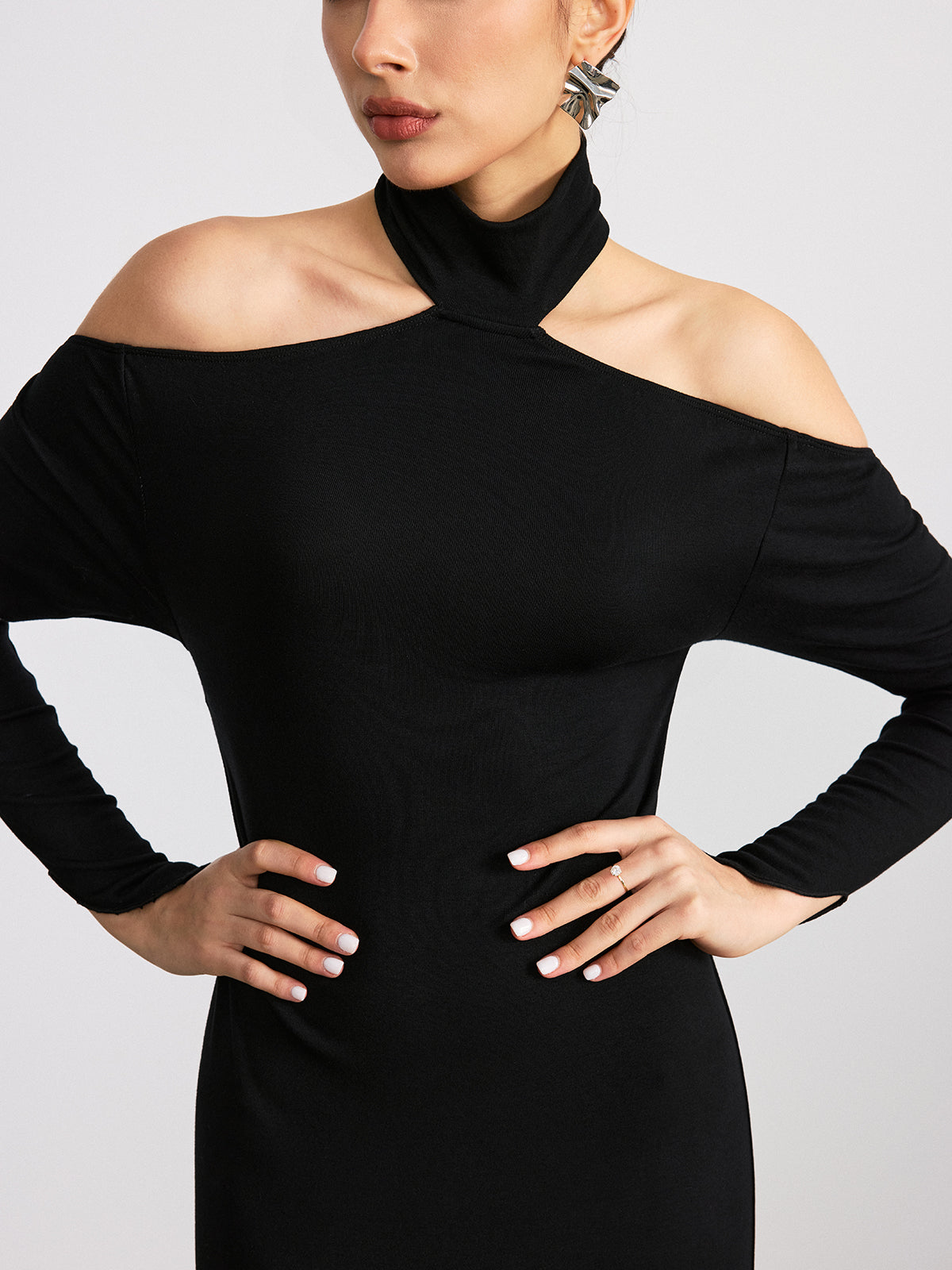 Halter Neck Backless Long Sleeve Knit Maxi Dress-Chicvia