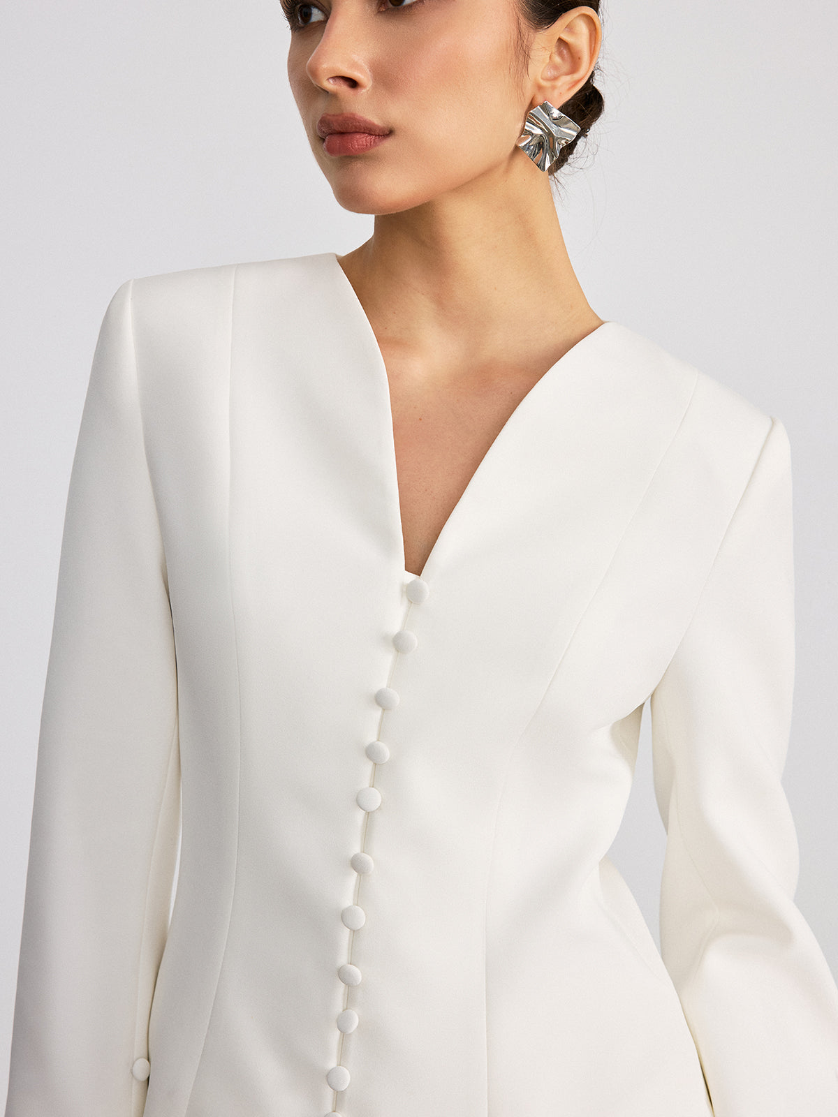Button Front Flared Cuff Fitted Blazer-Chicvia