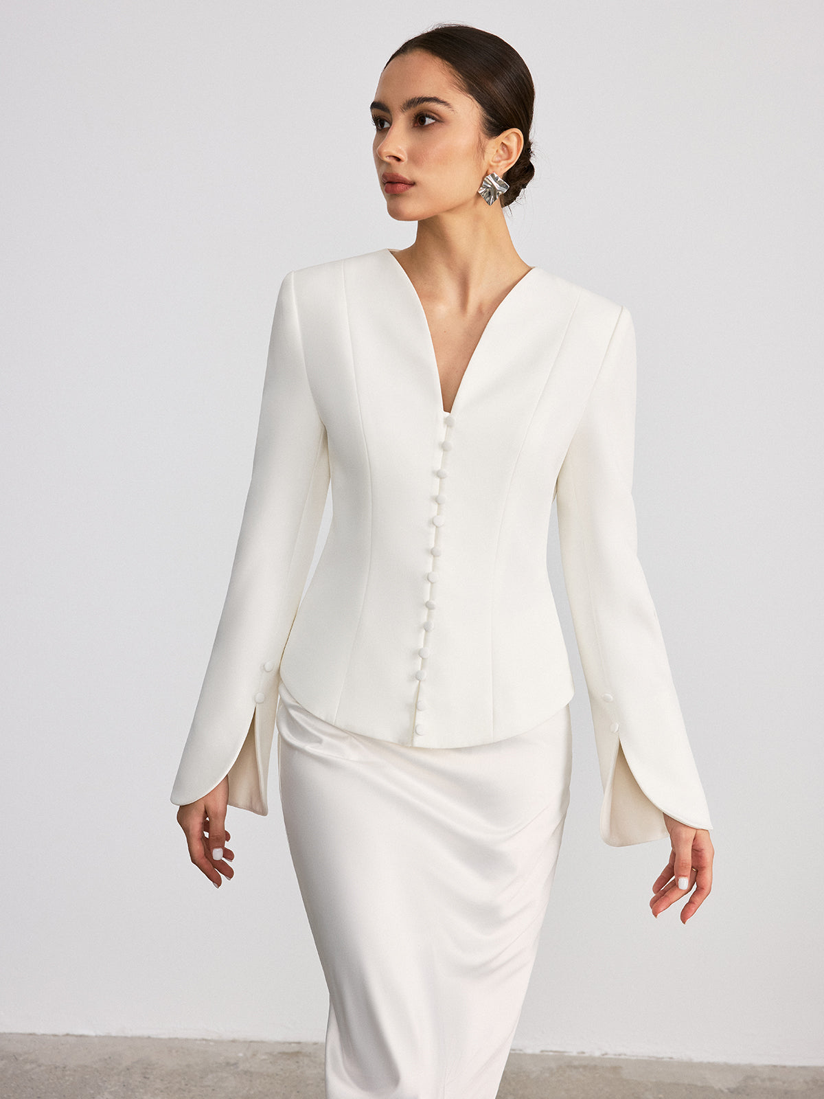 Button Front Flared Cuff Fitted Blazer-Chicvia