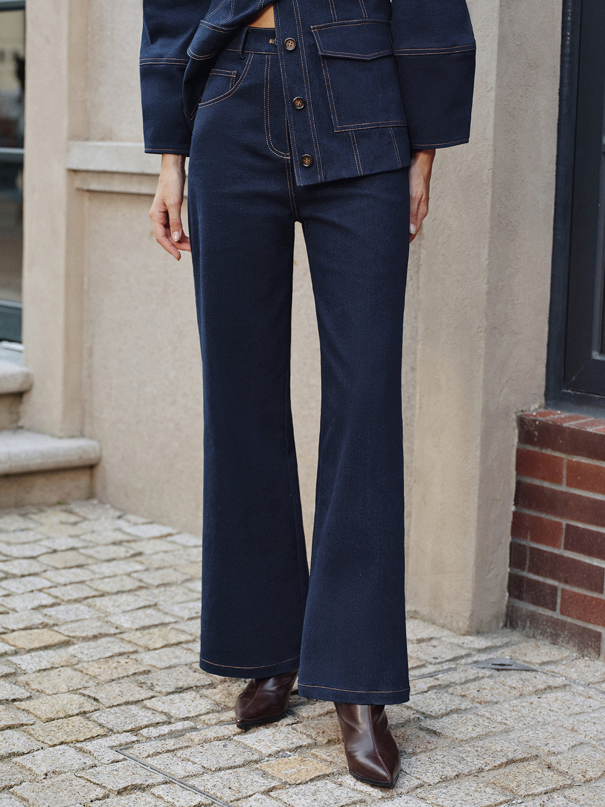 High-Waisted Straight-Leg Jeans-Chicvia