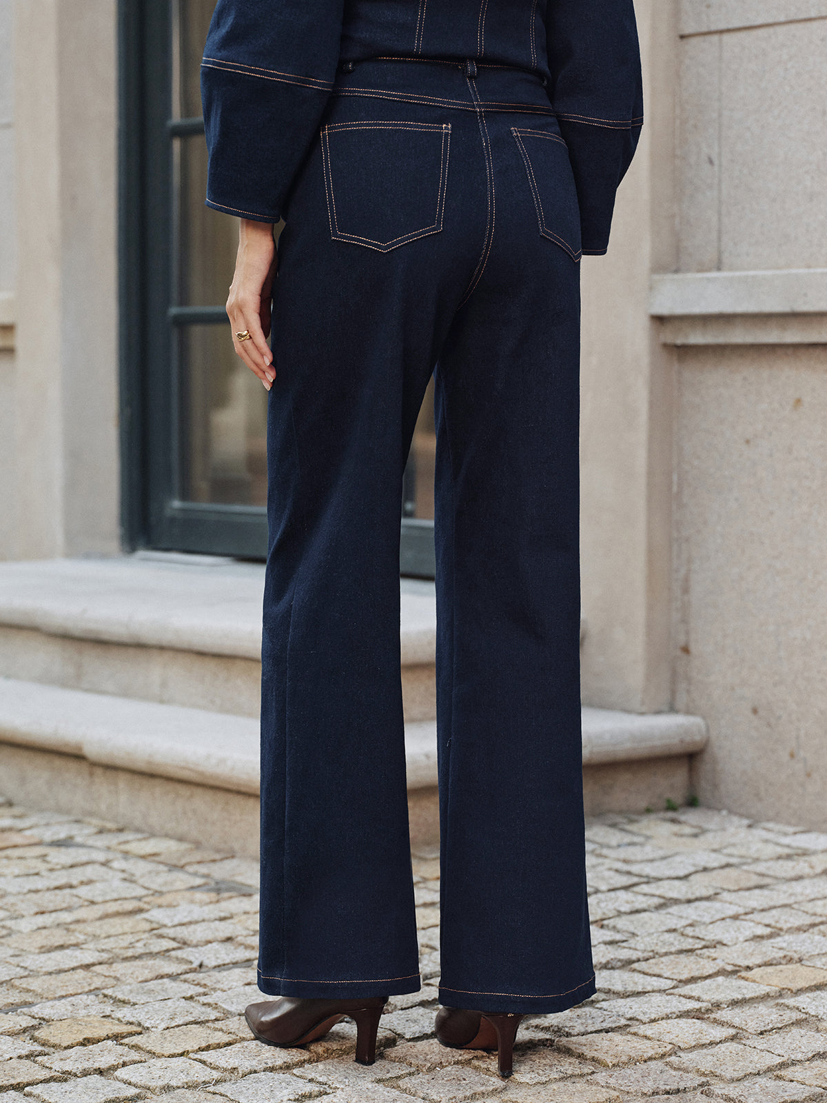 High-Waisted Straight-Leg Jeans-Chicvia