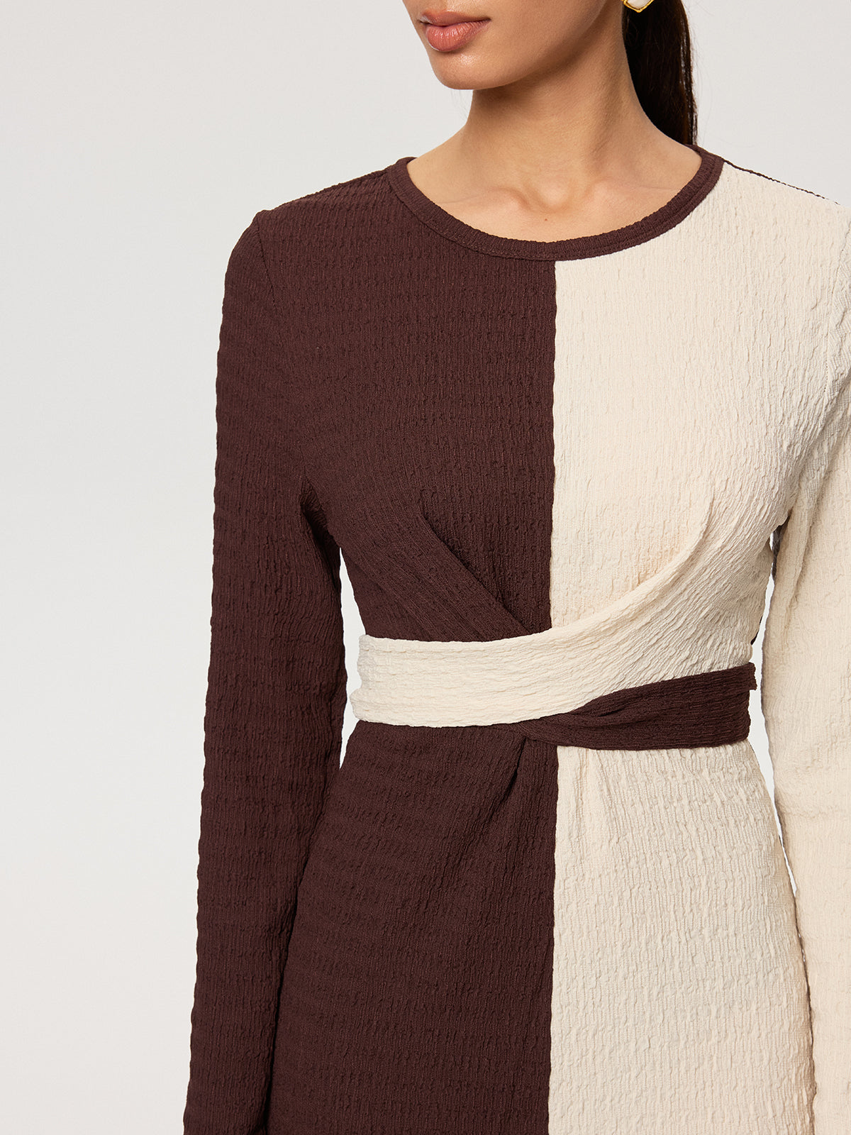 Cross-Tie Textured Color-Block Maxi Dress-Chicvia