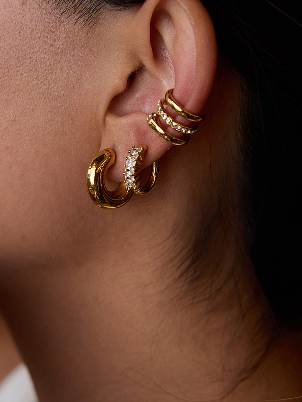 Crystal Detail Snake-Shaped Clip Earrings-Chicvia