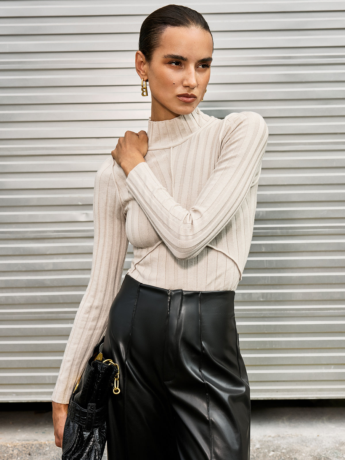Mock Neck Seamed Sweater-Chicvia