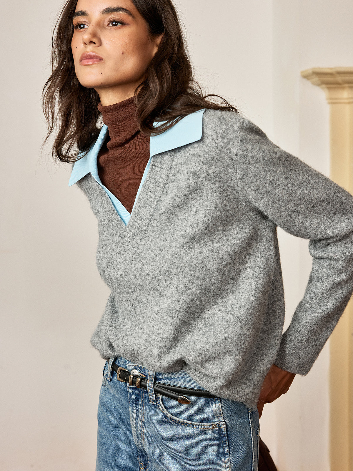 Contrast Collar Wool Blend Sweater-Chicvia