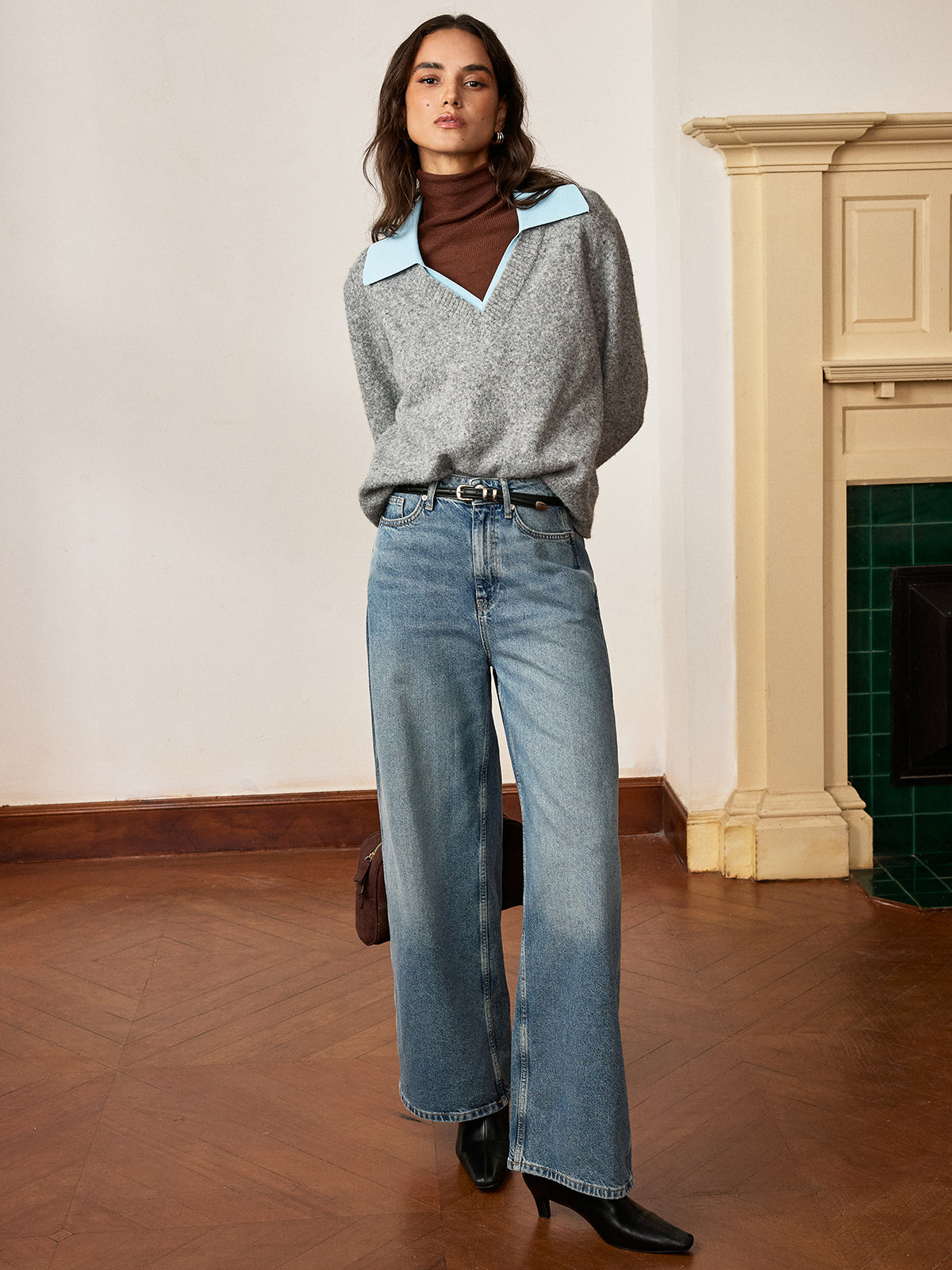 Contrast Collar Wool Blend Sweater-Chicvia