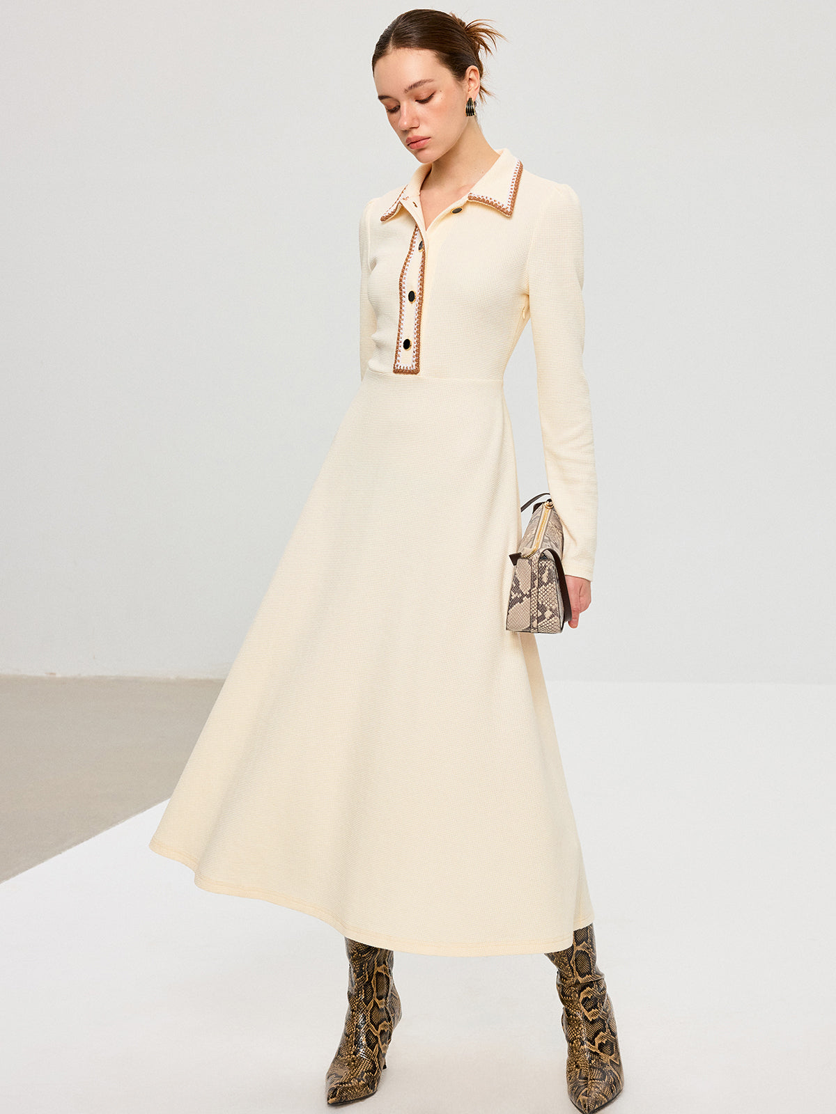 Contrast Trim Collared Midi Dress-Chicvia