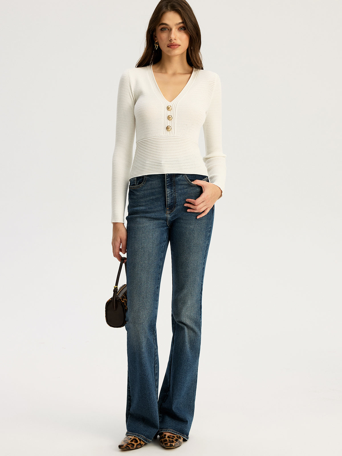 Fitted Long-Sleeve Rib-Knit Top with Metal Button-Chicvia
