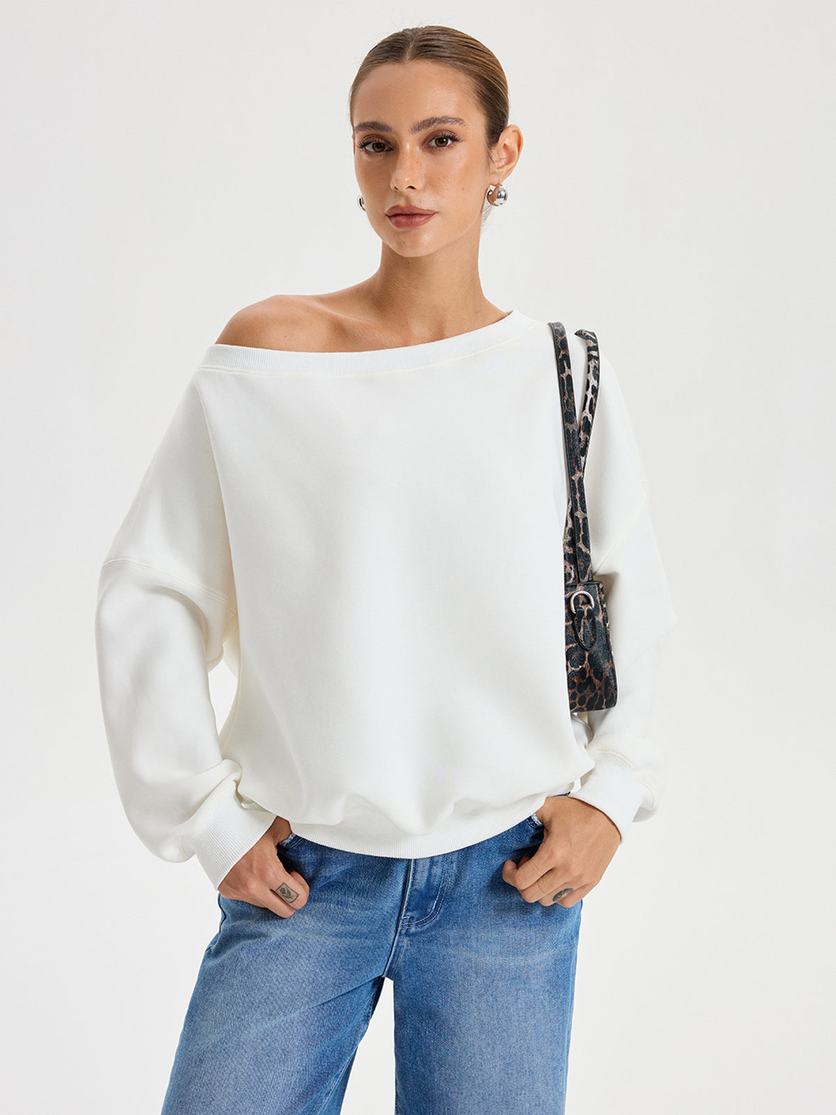 Off-Shoulder Oversized Sweatshirt-Chicvia