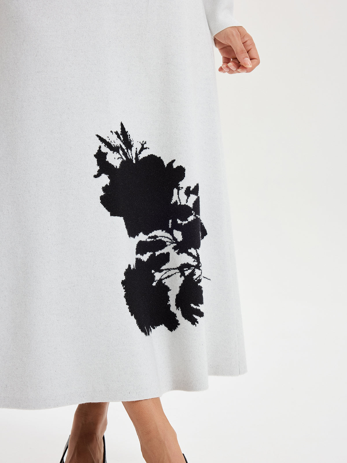 Ink-Wash Painting Pattern Knit Maxi Skirt-Chicvia