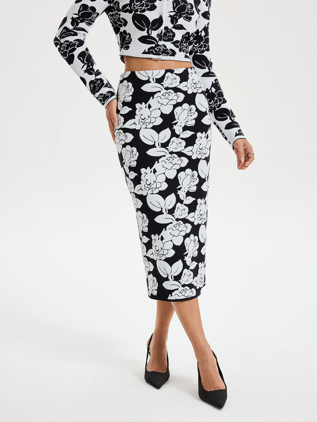 Floral Pattern Knit Midi Skirt-Chicvia