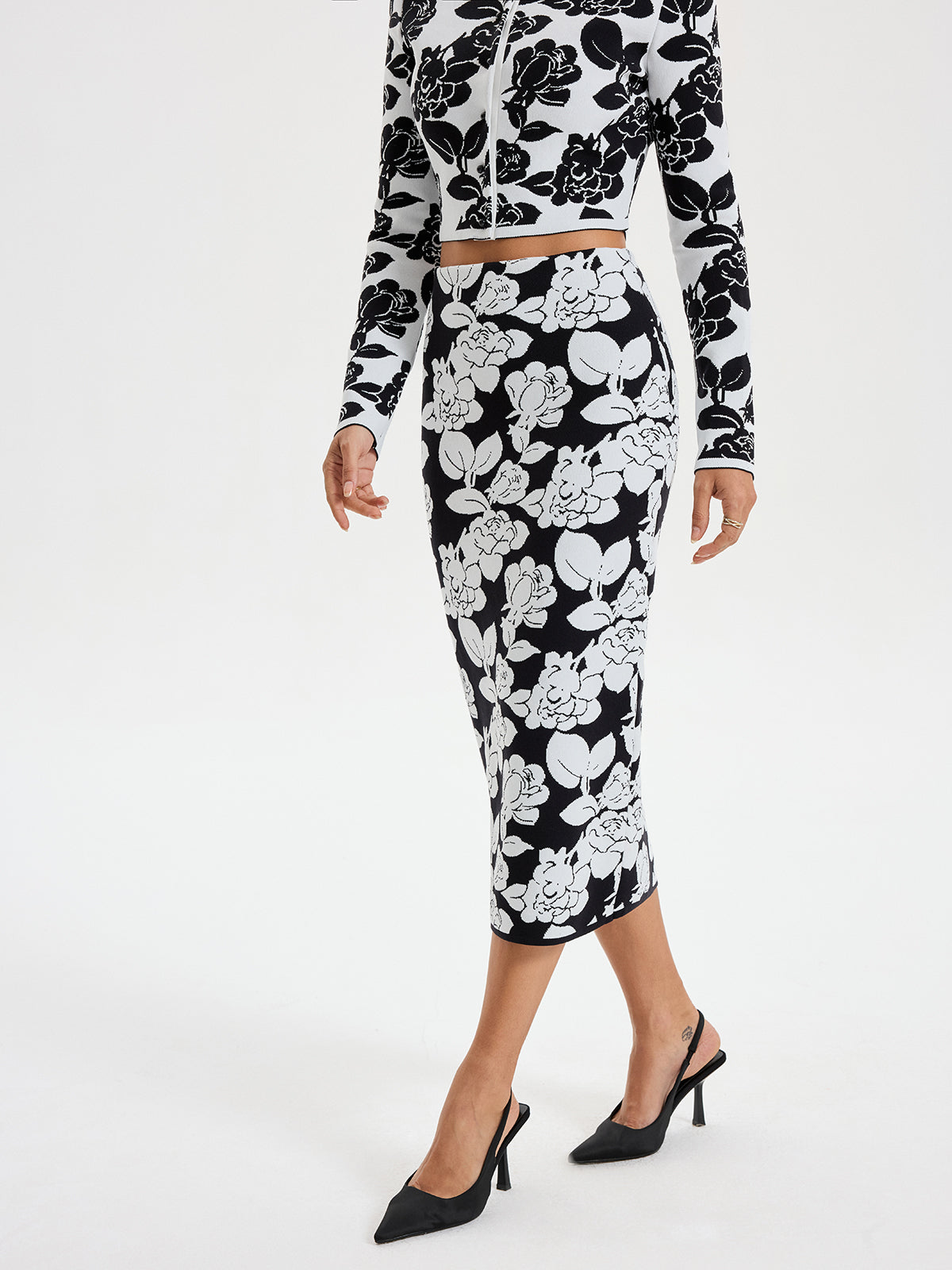 Floral Pattern Knit Midi Skirt-Chicvia