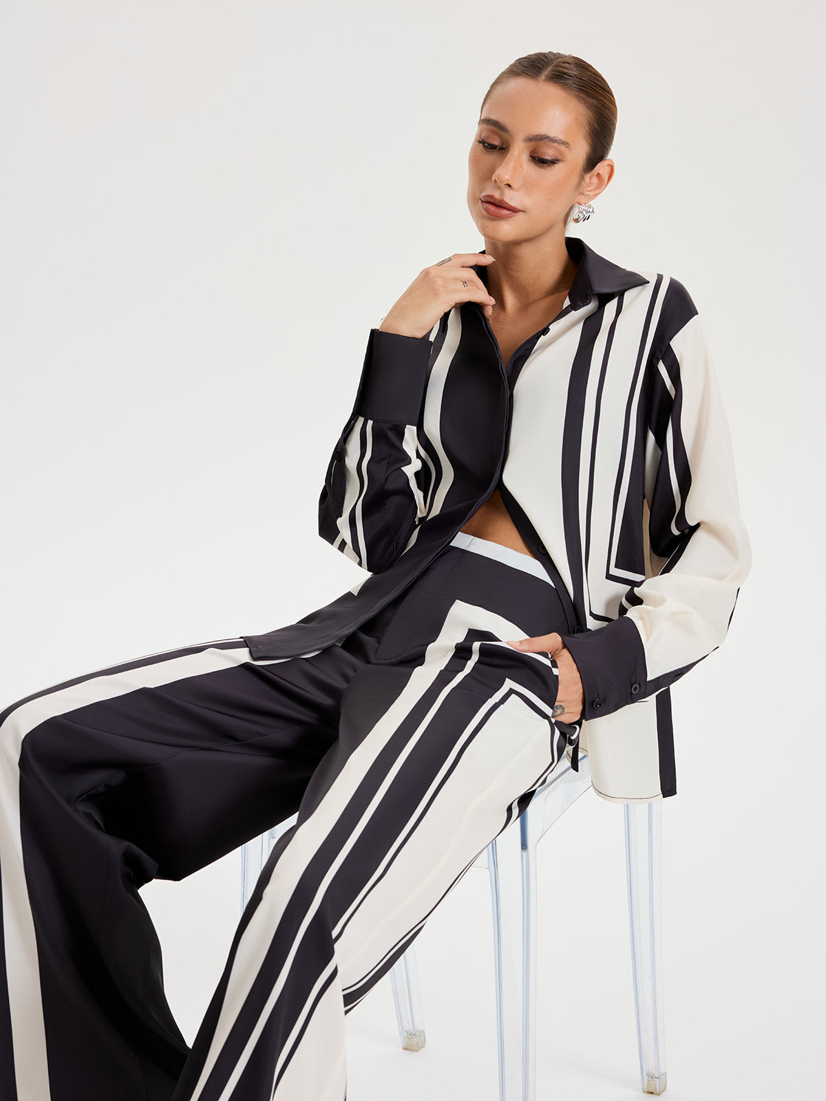 Contrast Striped Mid-Waist Wide-Leg Pants-Chicvia