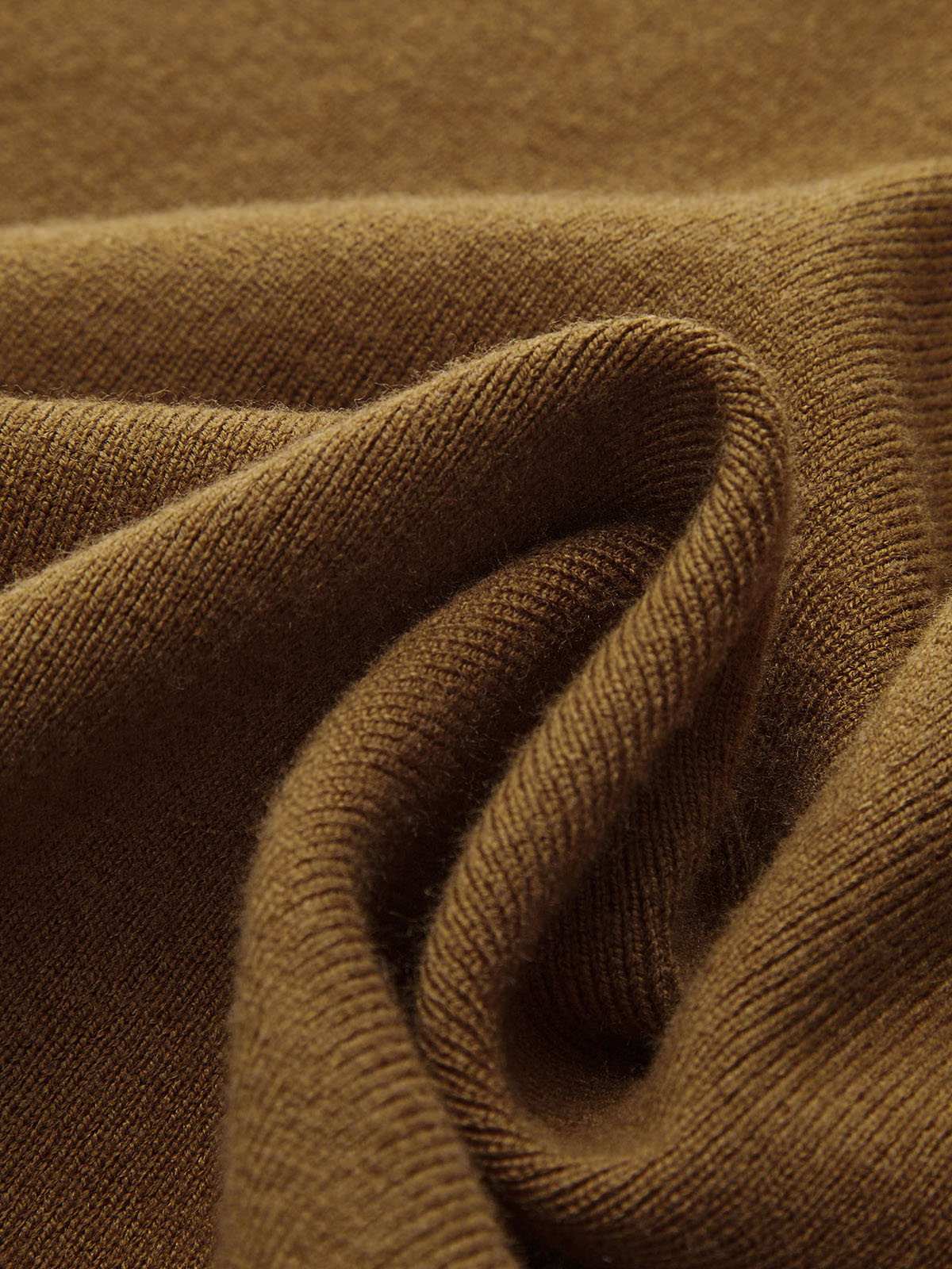 Knitted Cinched Top with Emphasised Shoulders-Chicvia