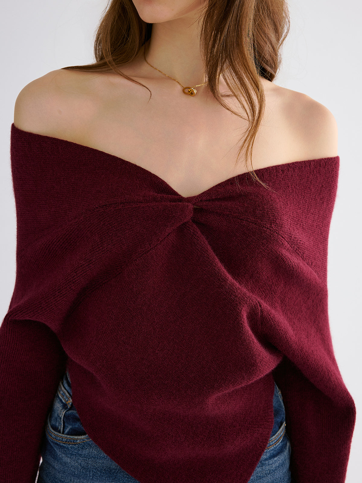 Off-Shoulder Twisted Knit Top-Chicvia