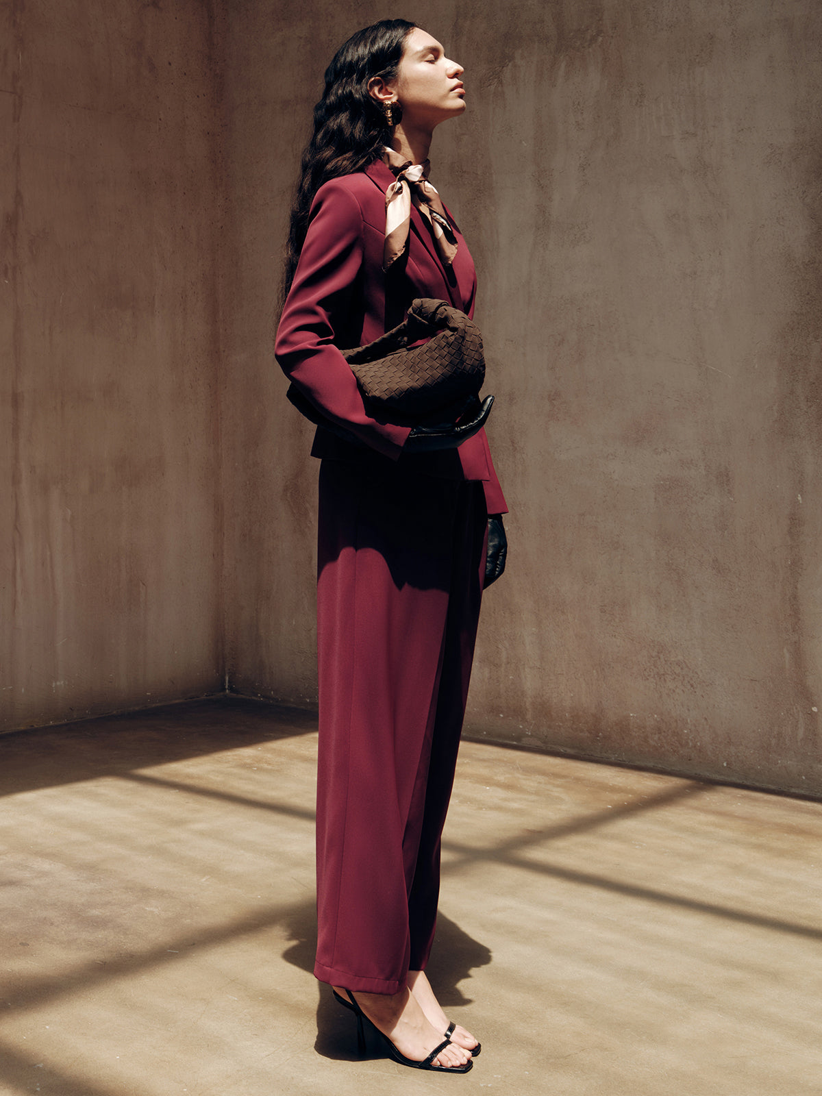 Mid-Waist Pleated Wide-Leg Pants-Chicvia