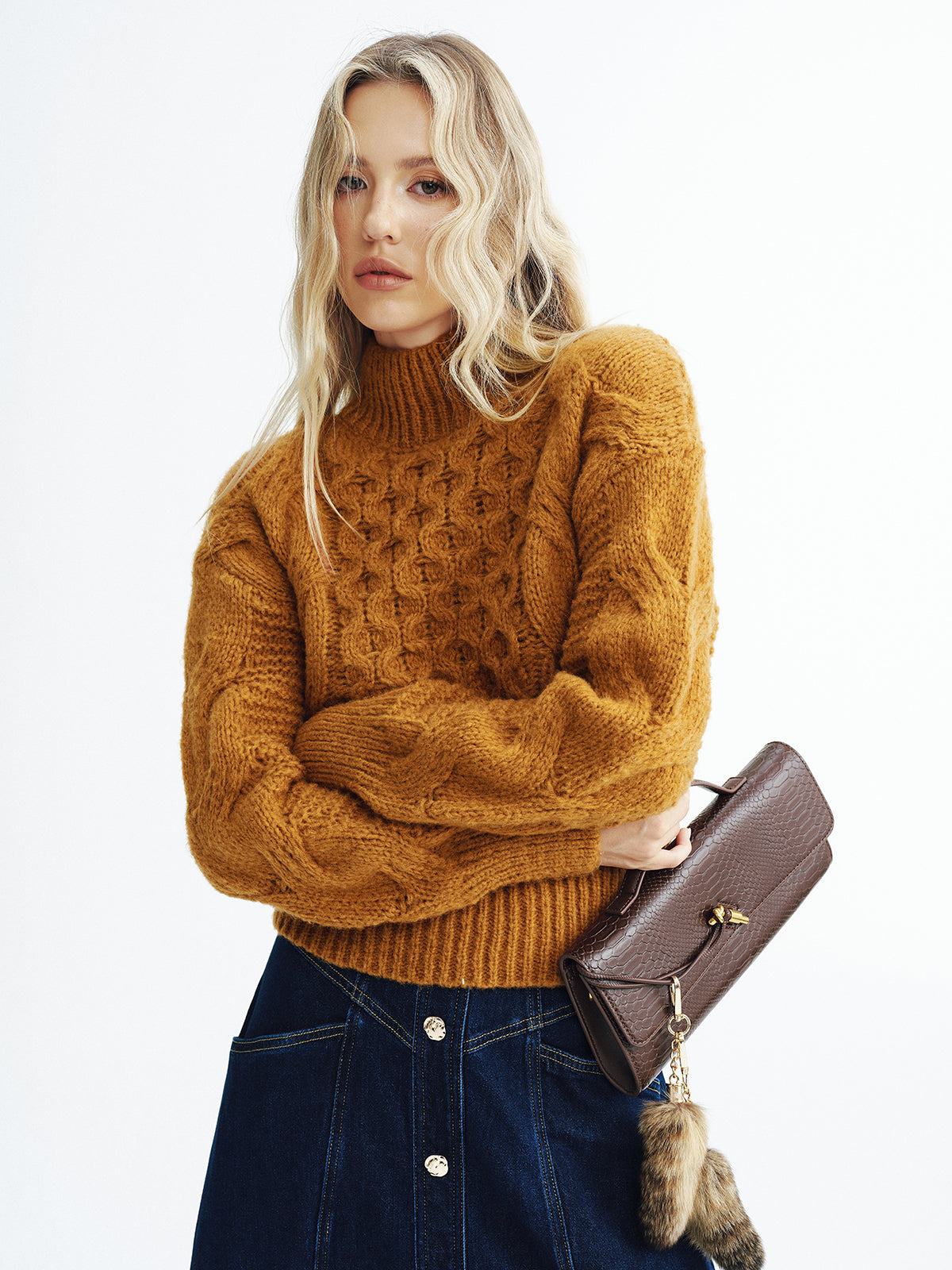 Cable-Knit Turtleneck Sweater-Chicvia