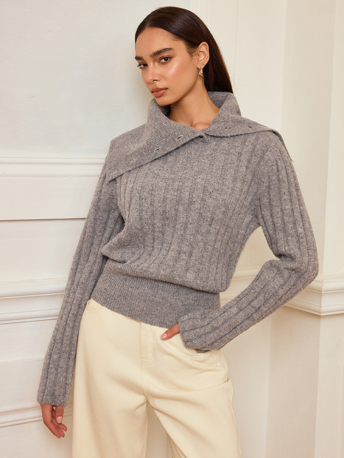 Lapel Collar Wool-Blend Sweater-Chicvia