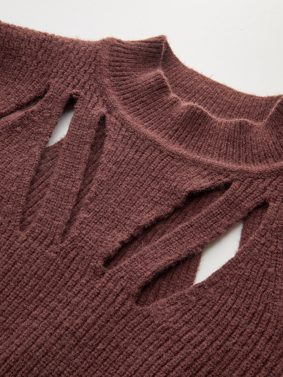 Cut-Out Mock Neck Knitted Sweater-Chicvia
