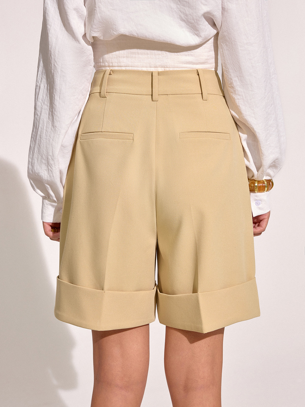 Pocket Mid-Waist Pleated Cuffed Shorts-Chicvia